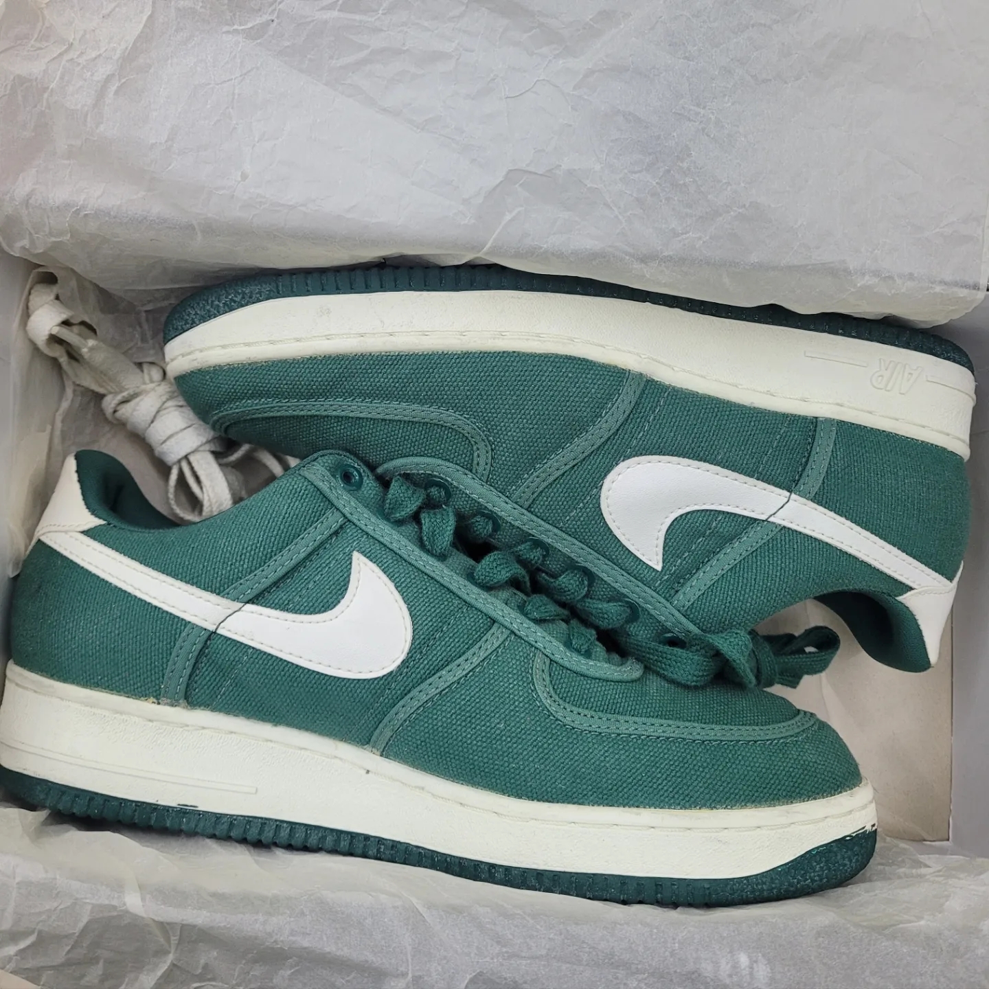 (W) Nike Air Force 1 Low Gorge Green 착용 스타일 - 2