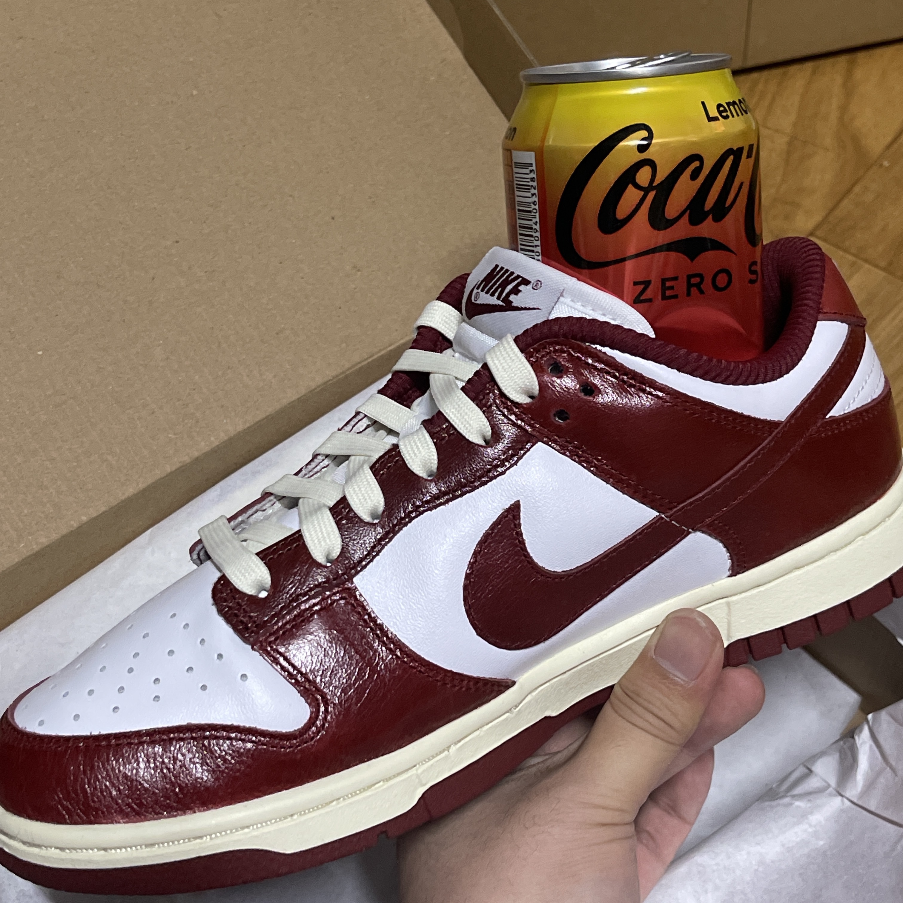 (W) Nike Dunk Low Retro PRM Team Red and White 착용 스타일