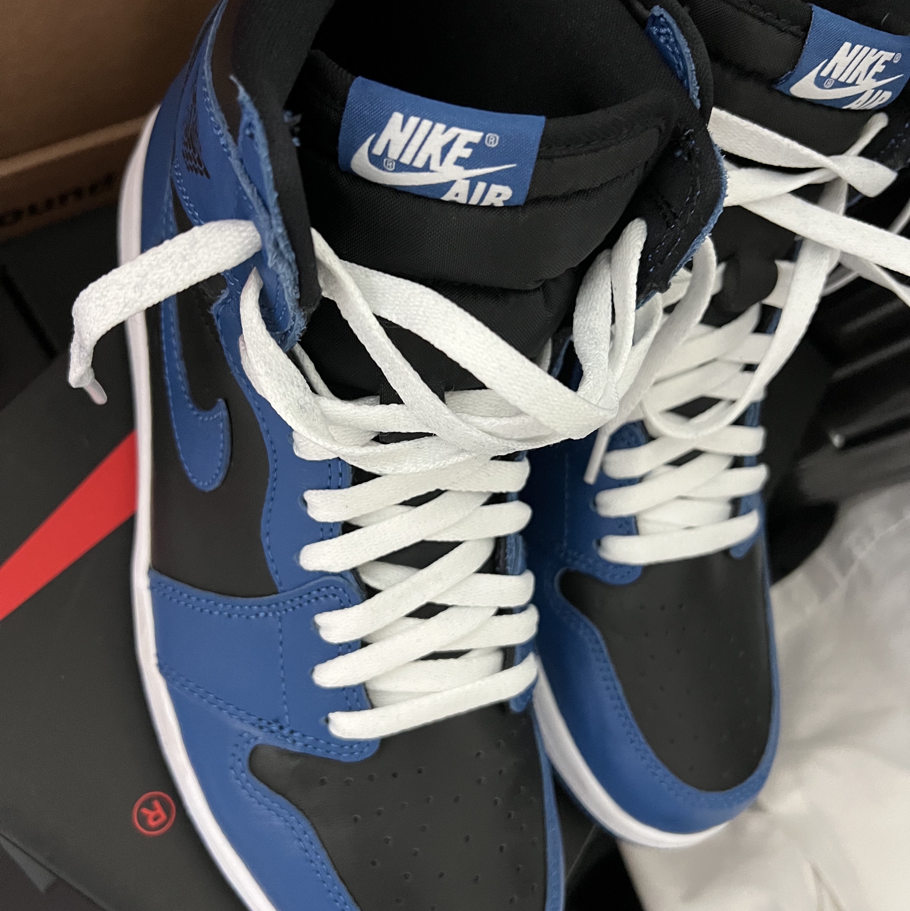 Jordan 1 Retro High OG Dark Marina Blue 착용 스타일