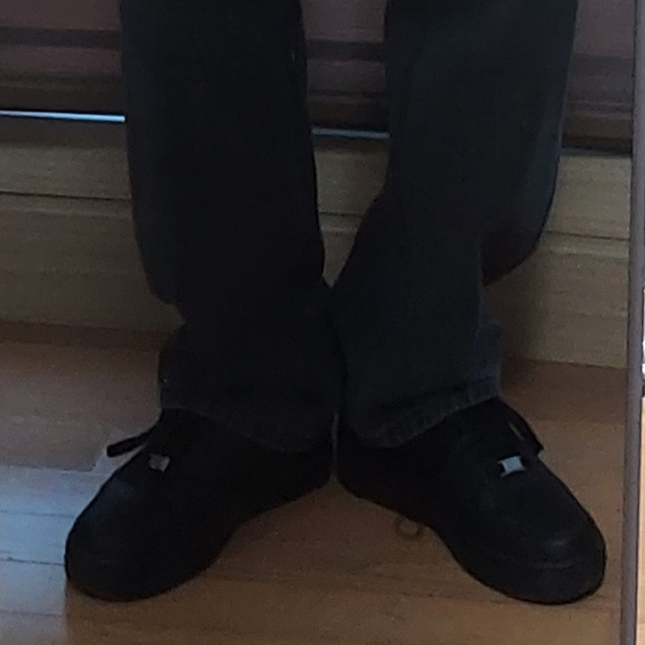 Nike Air Force 1 '07 Low Triple Black 착용 스타일