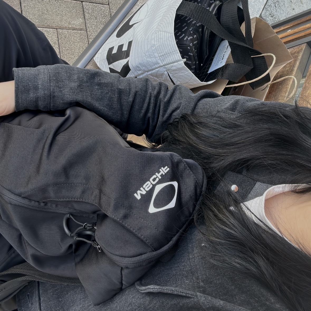 Mischief Rhombus Backpack Black 착용 스타일