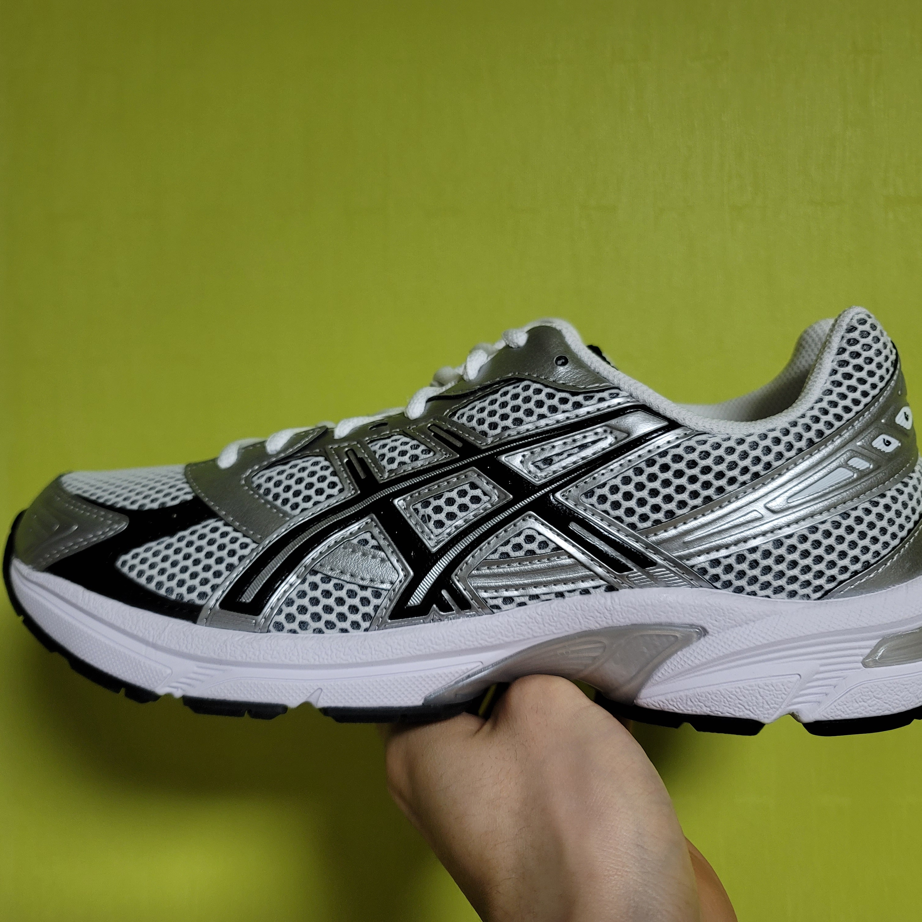Asics Gel-1130 White Black 착용 스타일