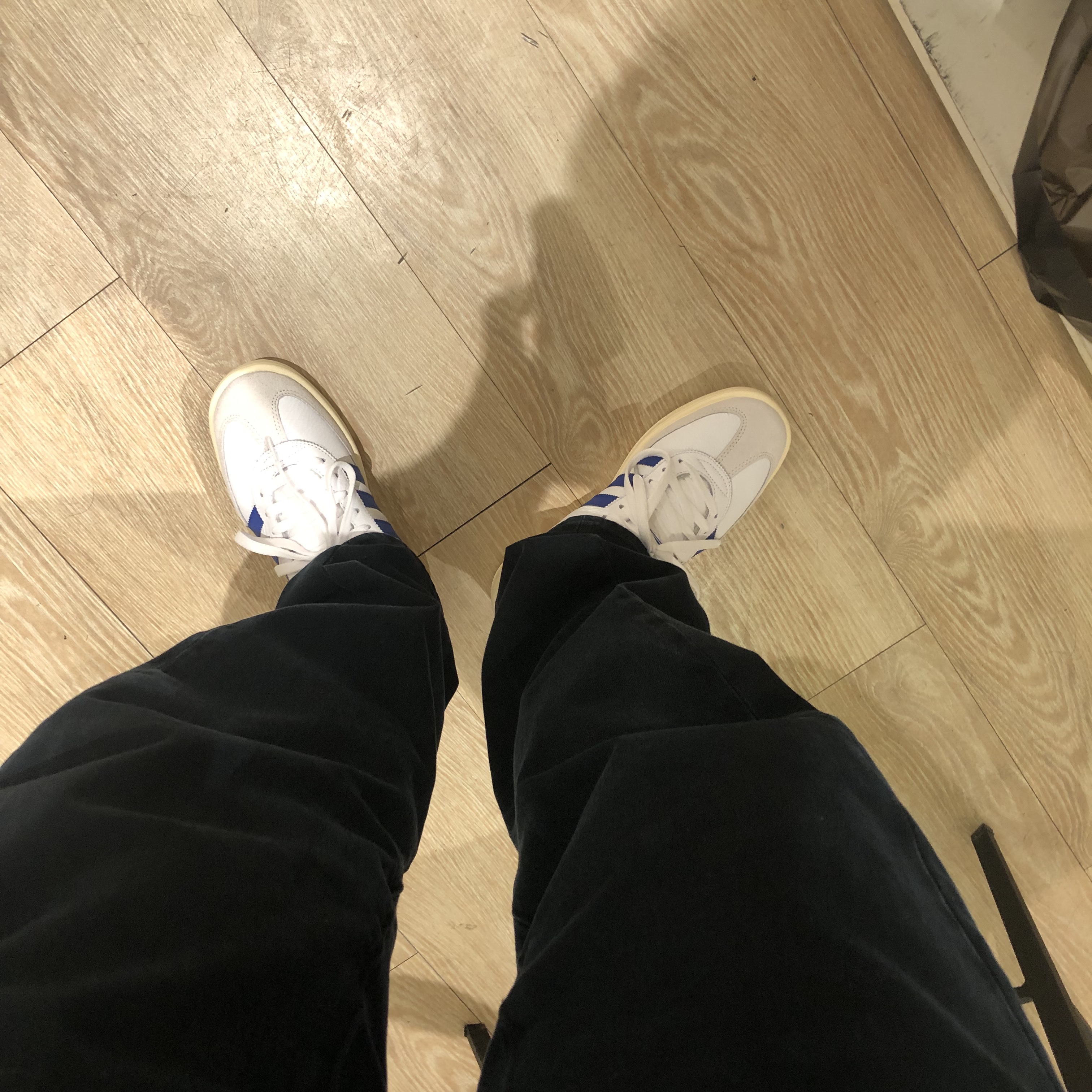 Adidas Barcelona Shoes 착용 스타일
