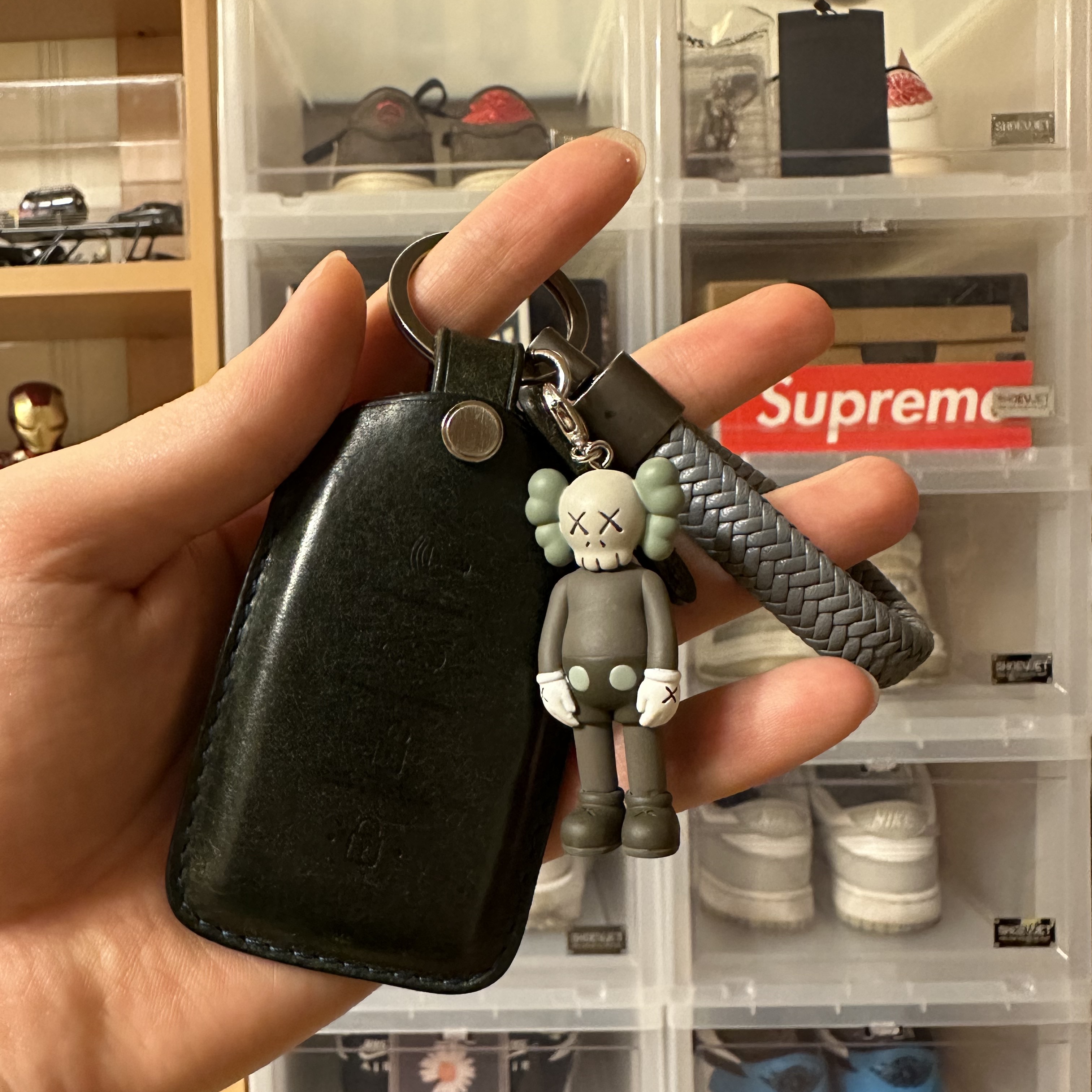 Kaws Tokyo First Companion Keychain Brown 착용 스타일