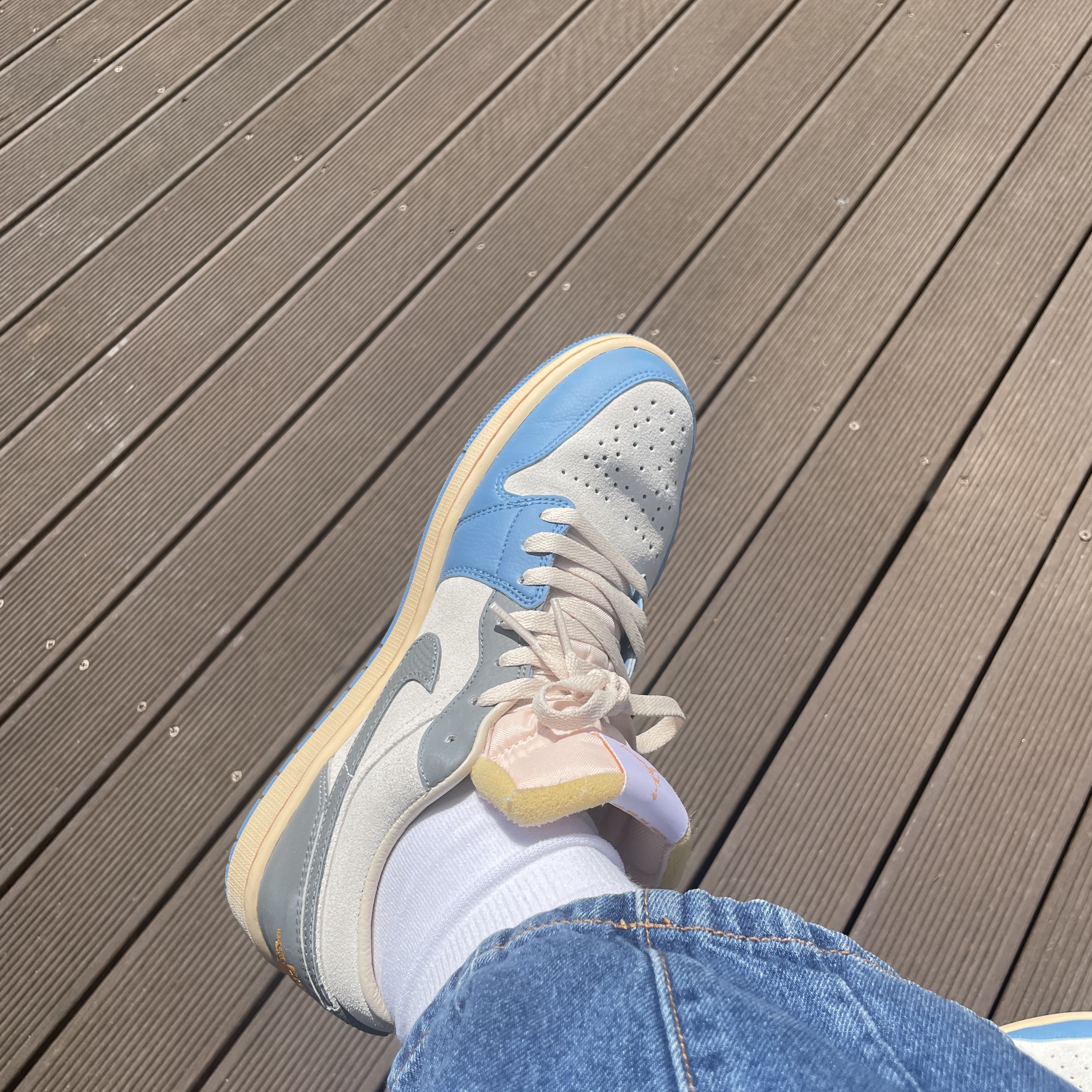 Jordan 1 Low SE Tokyo 96 착용 스타일 - 2