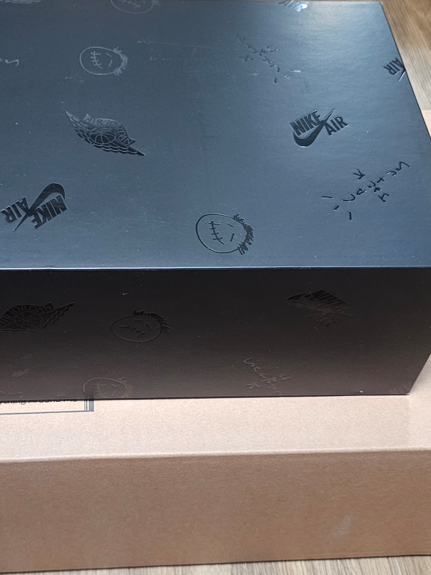 Jordan 1 x Travis Scott Retro Low OG SP Black Phantom 착용 스타일 - 1