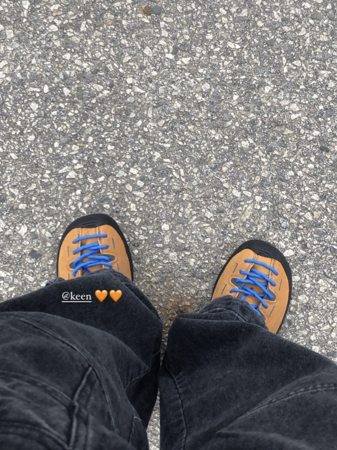 Keen Jasper Suede Sneakers Camel 착용 스타일 - 4