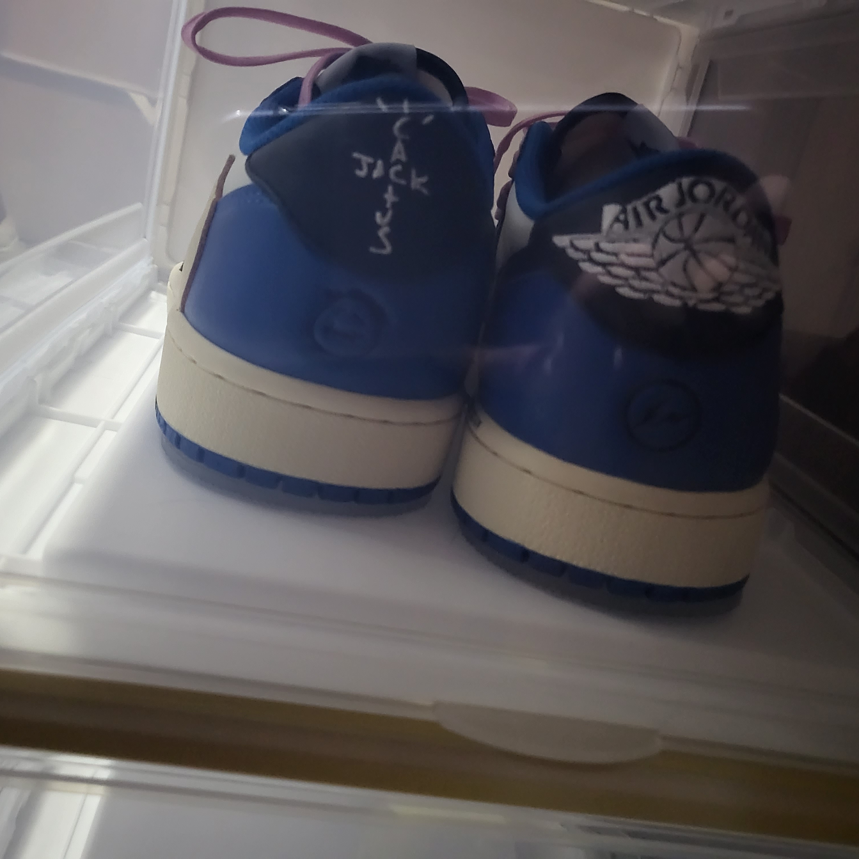 Jordan 1 x Travis Scott x Fragment Retro Low OG SP Military Blue, Nike Air Max 95 OG Neon Yellow 2020 착용 스타일 - 3