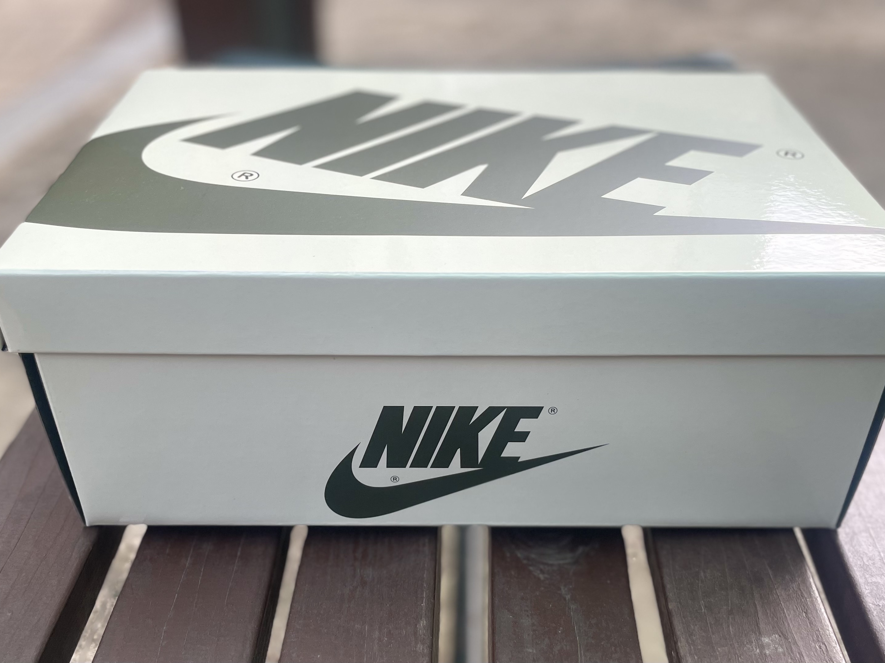 (W) Jordan 1 x Travis Scott Retro Low OG SP Medium Olive 착용 스타일 - 5