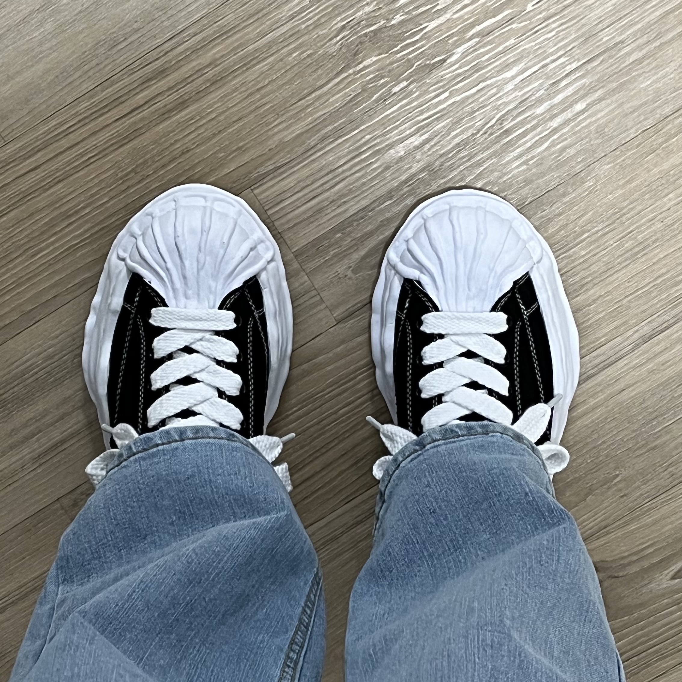 Maison Mihara Yasuhiro Blakey OG Sole Canvas Low-top Sneakers Black White 착용 스타일