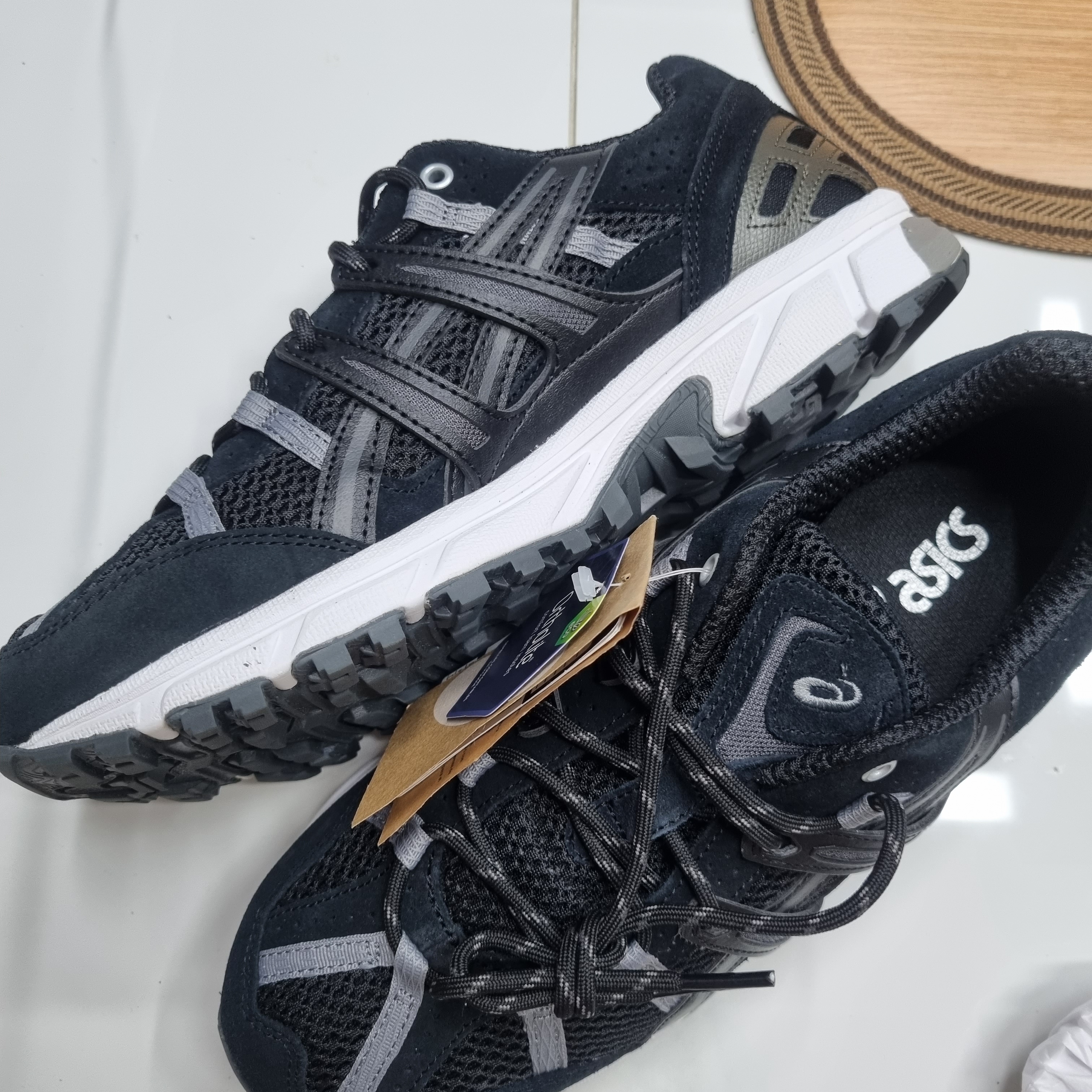 Asics Gel-Sonoma 15-50 Black Clay Grey 착용 스타일