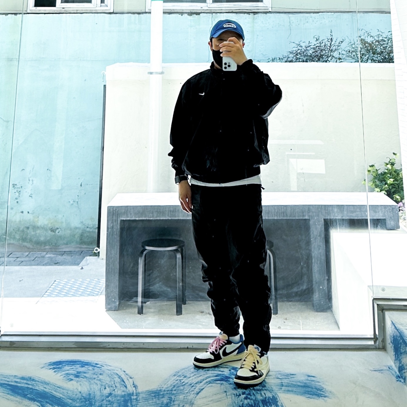 Jordan 1 x Travis Scott x Fragment Retro Low OG SP Military Blue 착용 스타일