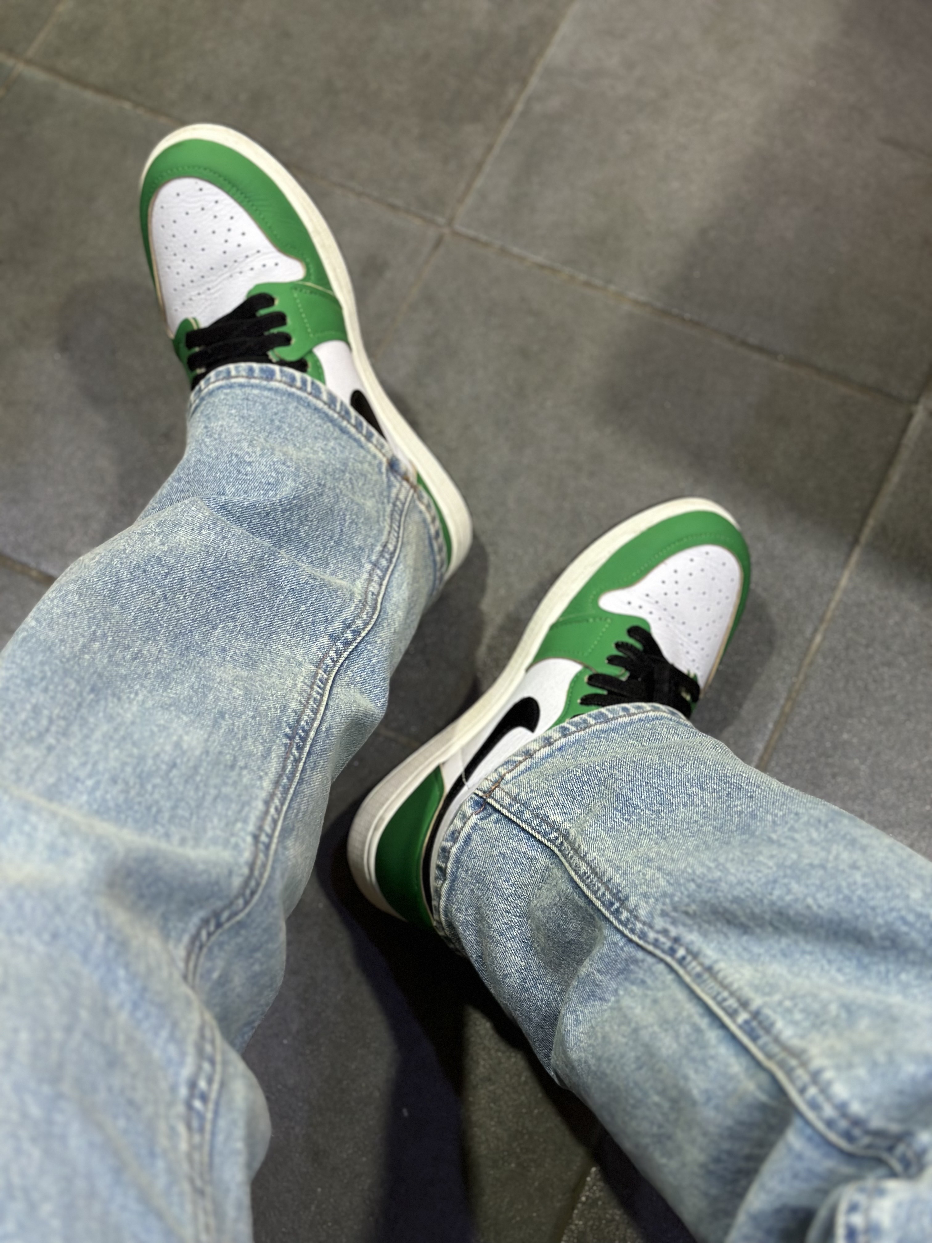 (W) Jordan 1 Retro High OG Lucky Green 착용 스타일