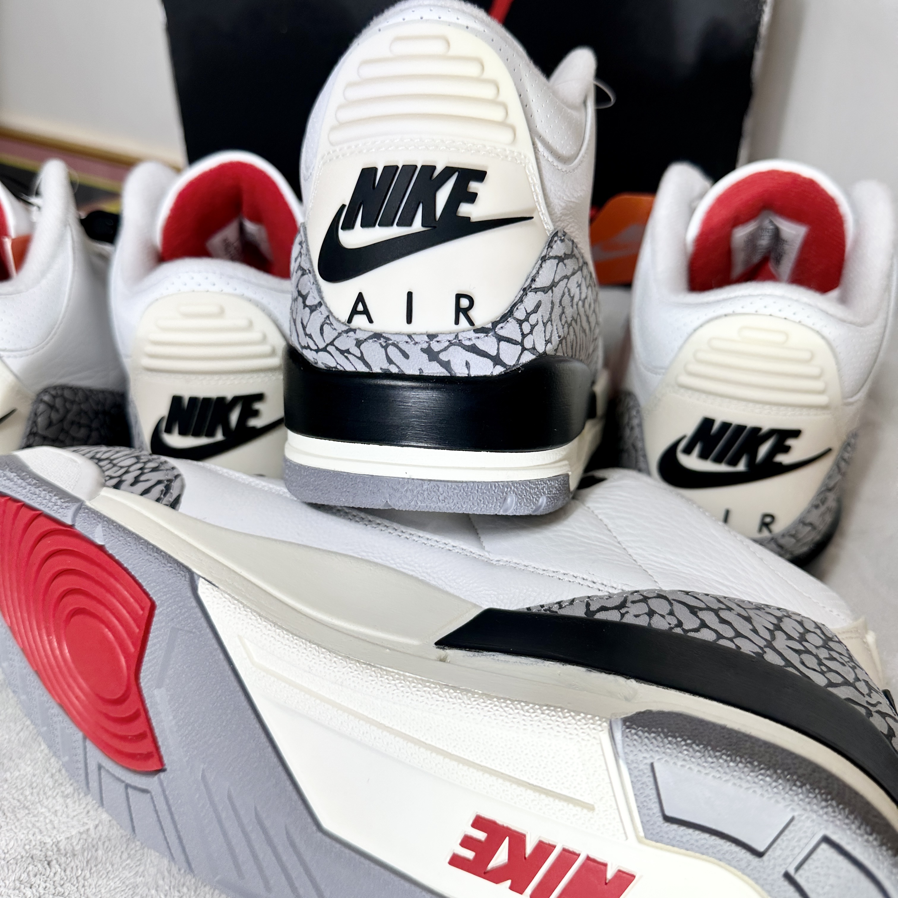 Jordan 3 Retro White Cement Reimagined 착용 스타일 - 1
