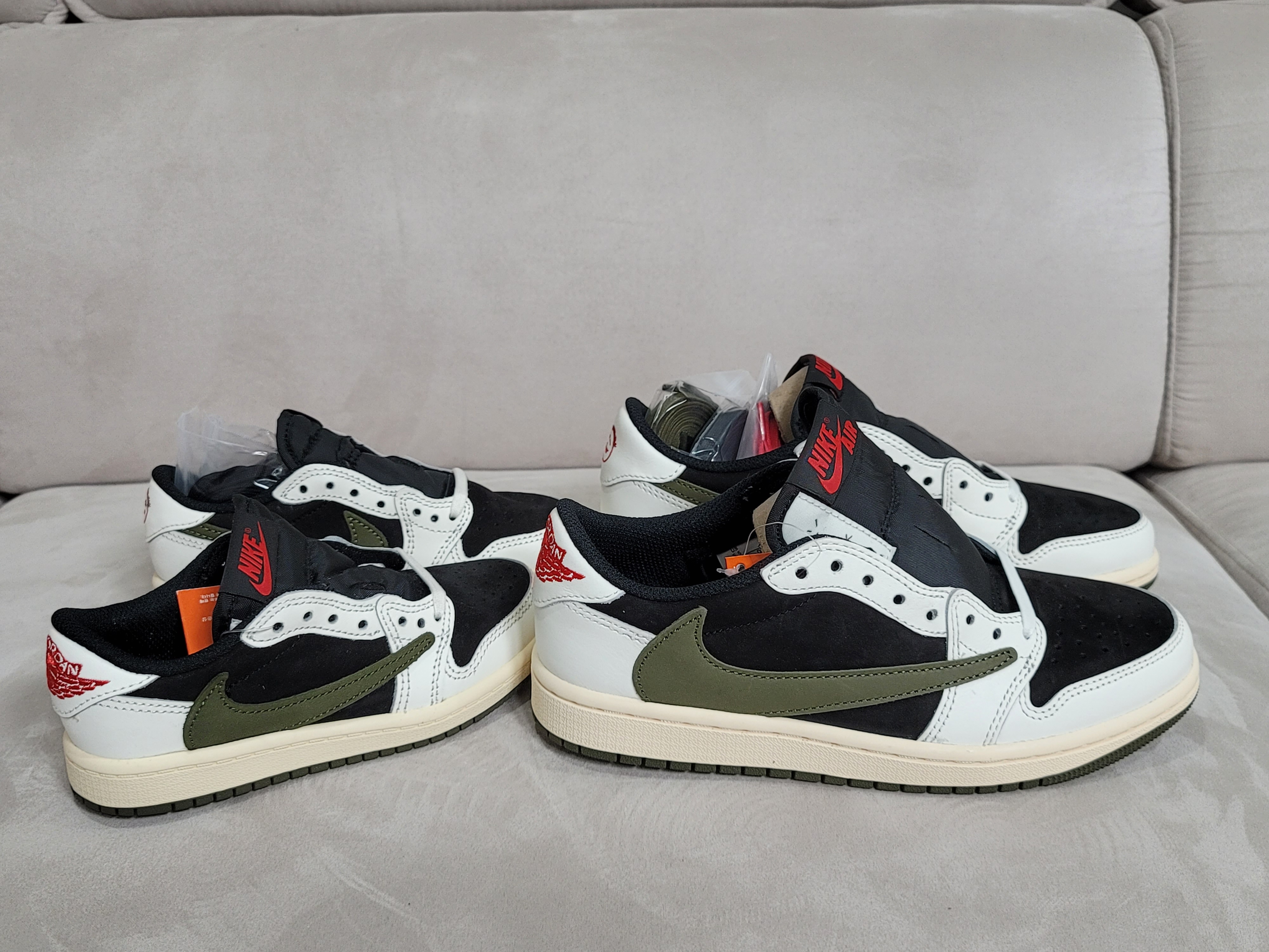 (W) Jordan 1 x Travis Scott Retro Low OG SP Medium Olive, (PS) Jordan 1 x Travis Scott Retro Low OG SP Medium Olive 착용 스타일 - 1