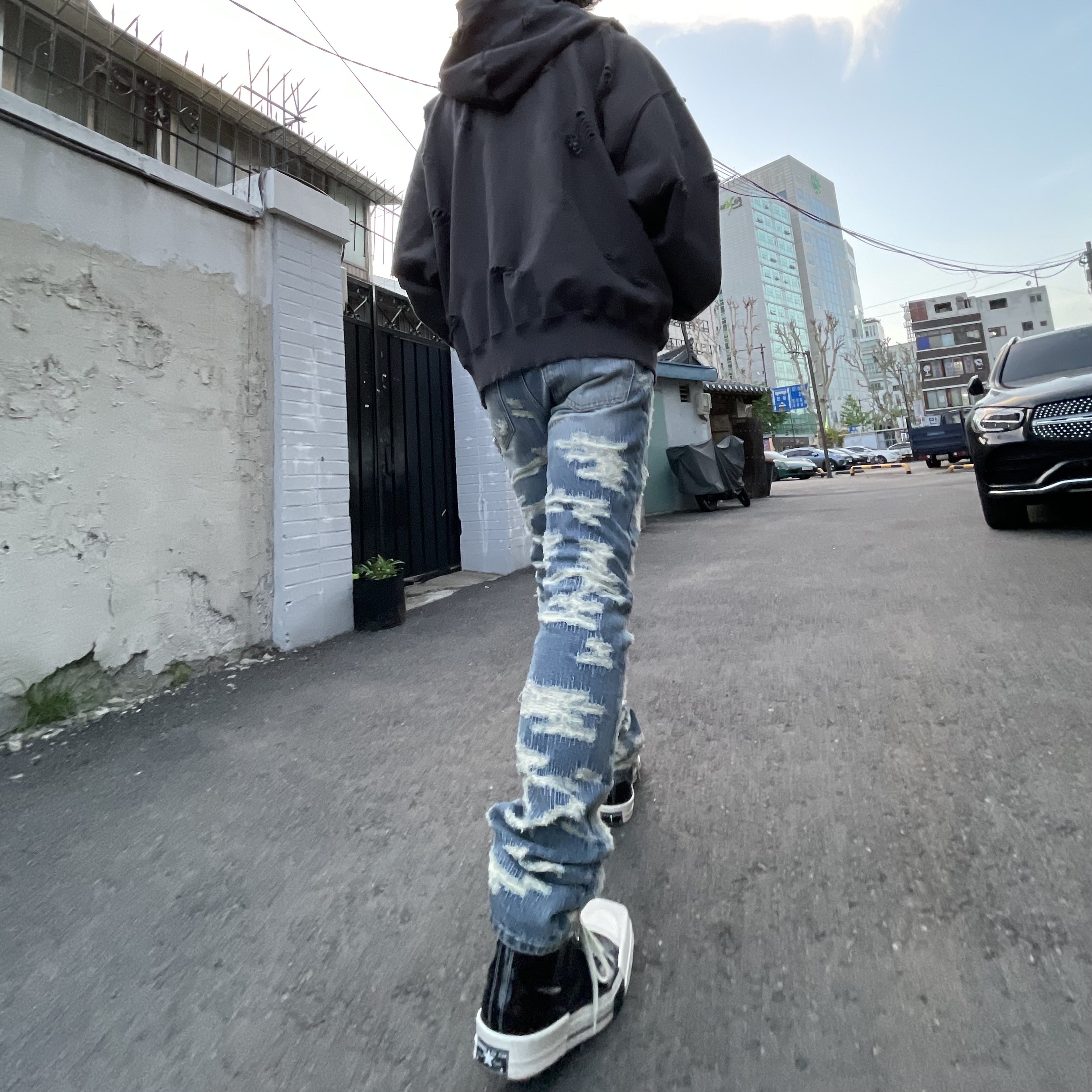 Undermycar Otter Oversized Damage-Washed Hood Zip-Up Hunter Green - 23SS, Undermycar x Konic Section Vol.2 Hard Destroyed Washed Jeans - 23SS 착용 스타일
