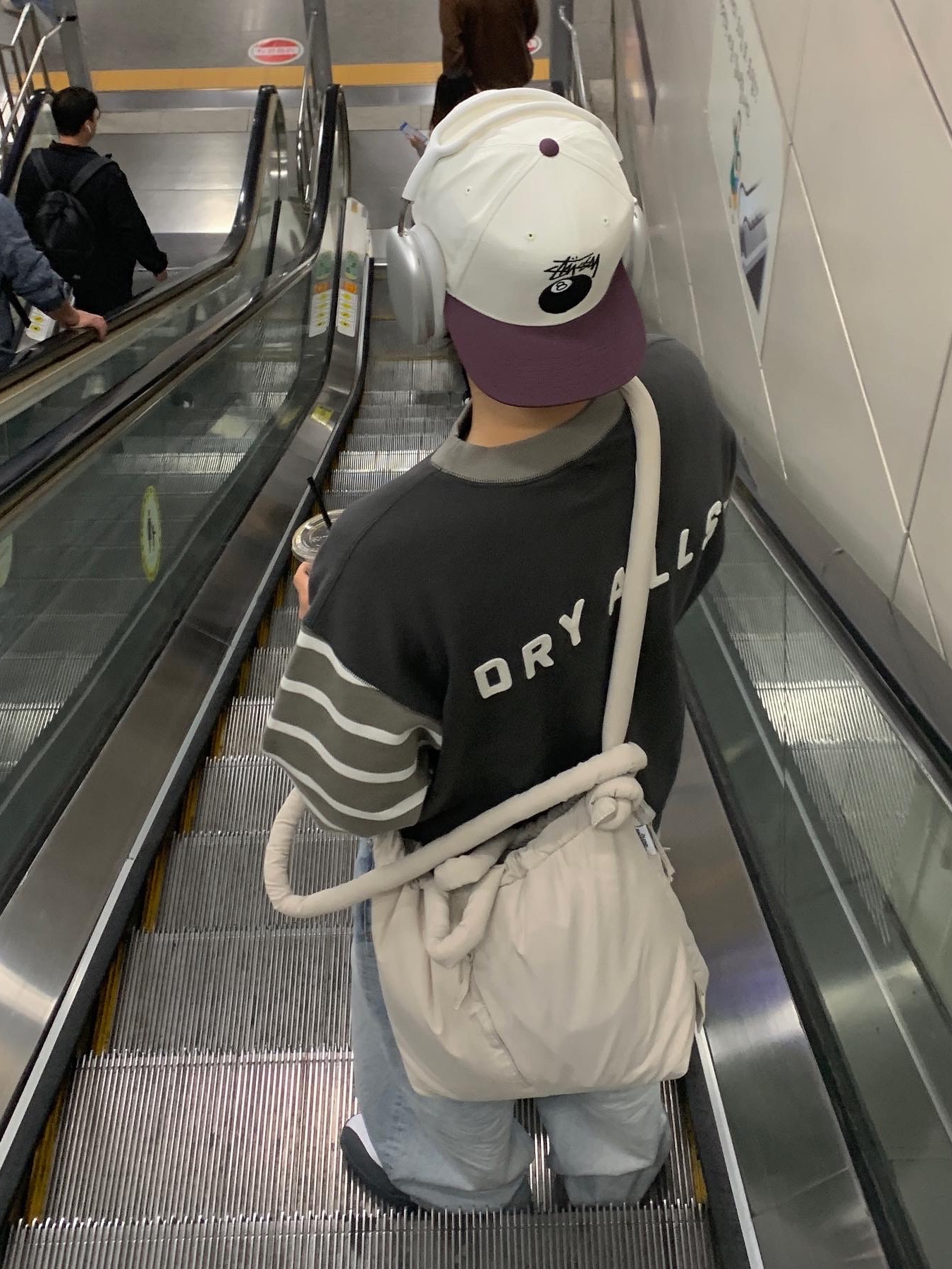 Human Made Striped Sleeve Sweatshirt Charcoal, Stussy Twill Stock 8 Ball Cap White 착용 스타일 - 5