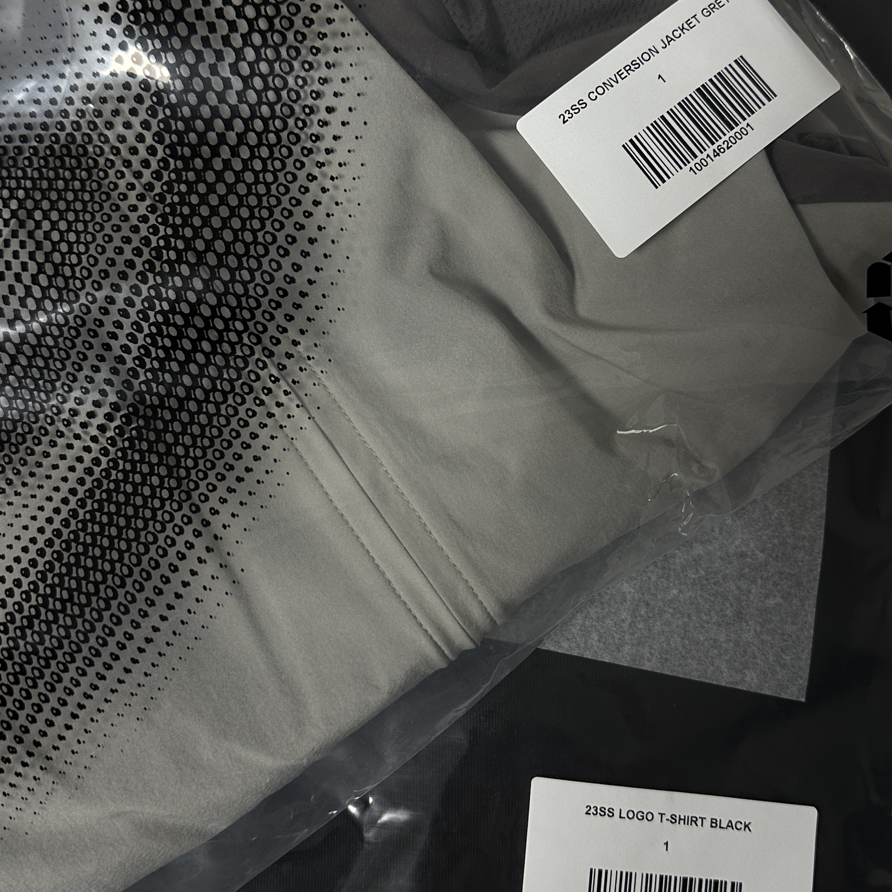 Sansan Gear Conversion Jacket Grey - 23SS, Sansan Gear Logo T-Shirt Black - 23SS 착용 스타일
