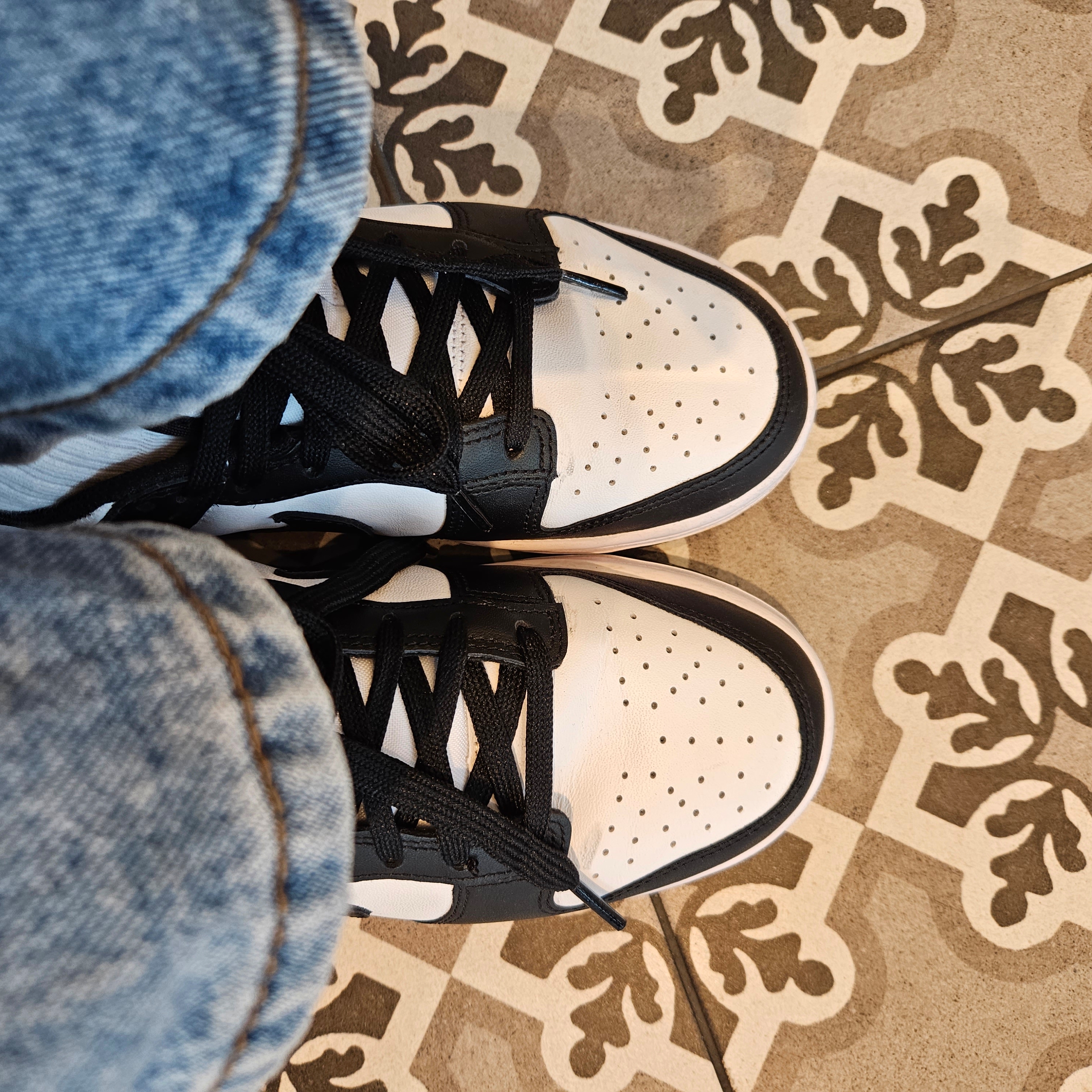 (W) Nike Dunk Low Black 착용 스타일 - 2