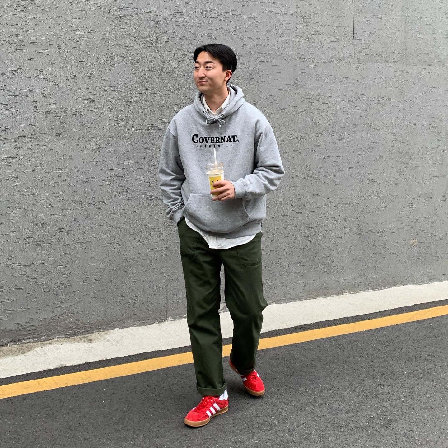 Adidas Gazelle Indoor Scarlet 착용 스타일 - 1