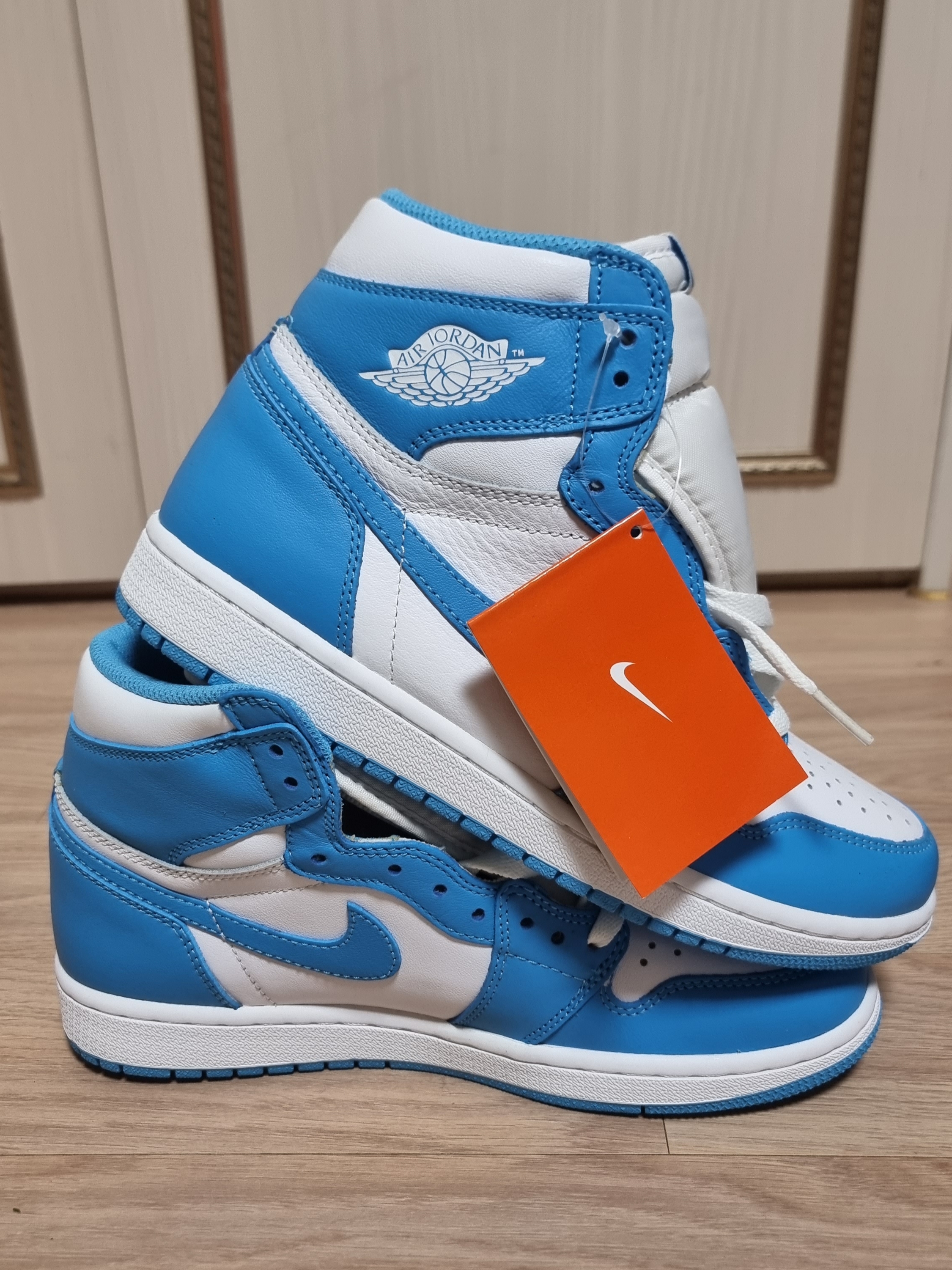 Jordan 1 Retro UNC 착용 스타일 - 3