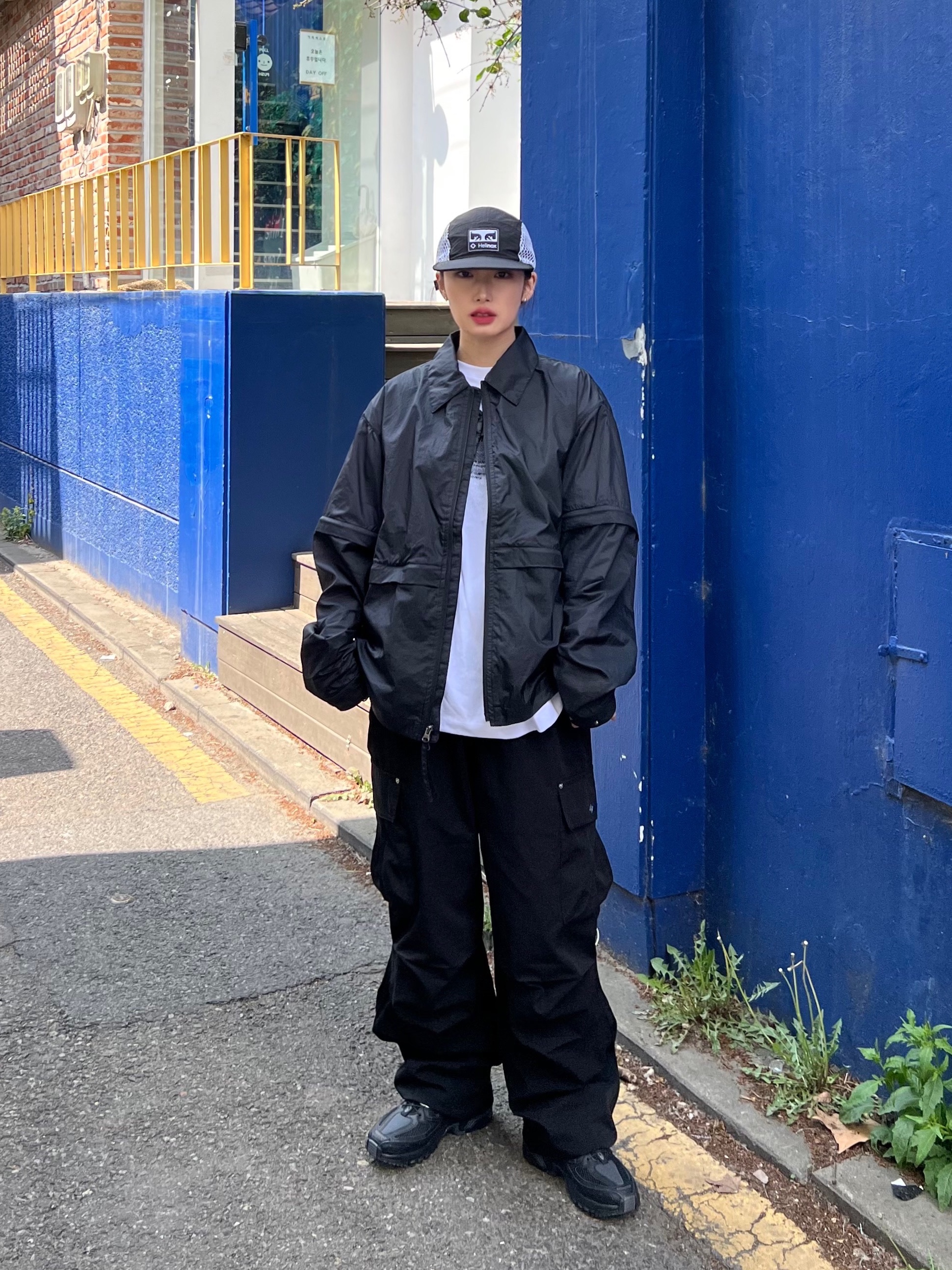 Salomon ACS Pro ADV Triple Black, Helinox x Obey Camp Cap Black 착용 스타일 - 5