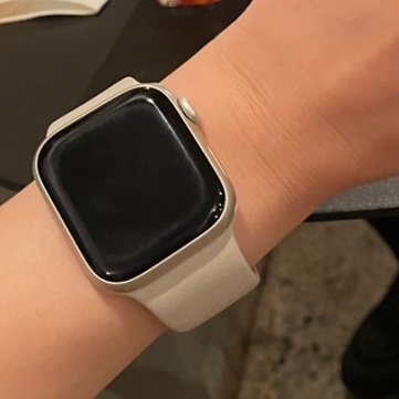 Apple Watch SE 40mm Cellular Silver Aluminum Case with Sport Band Abyss Blue (Korean Ver.) 착용 스타일