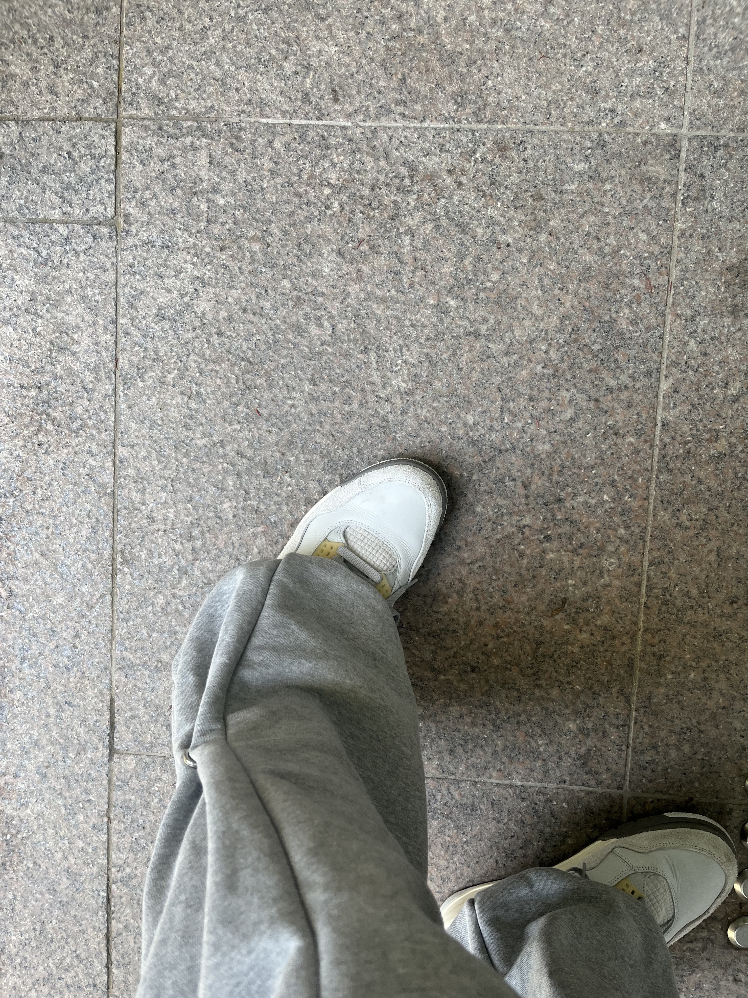 Jordan 4 Retro SE Craft 착용 스타일