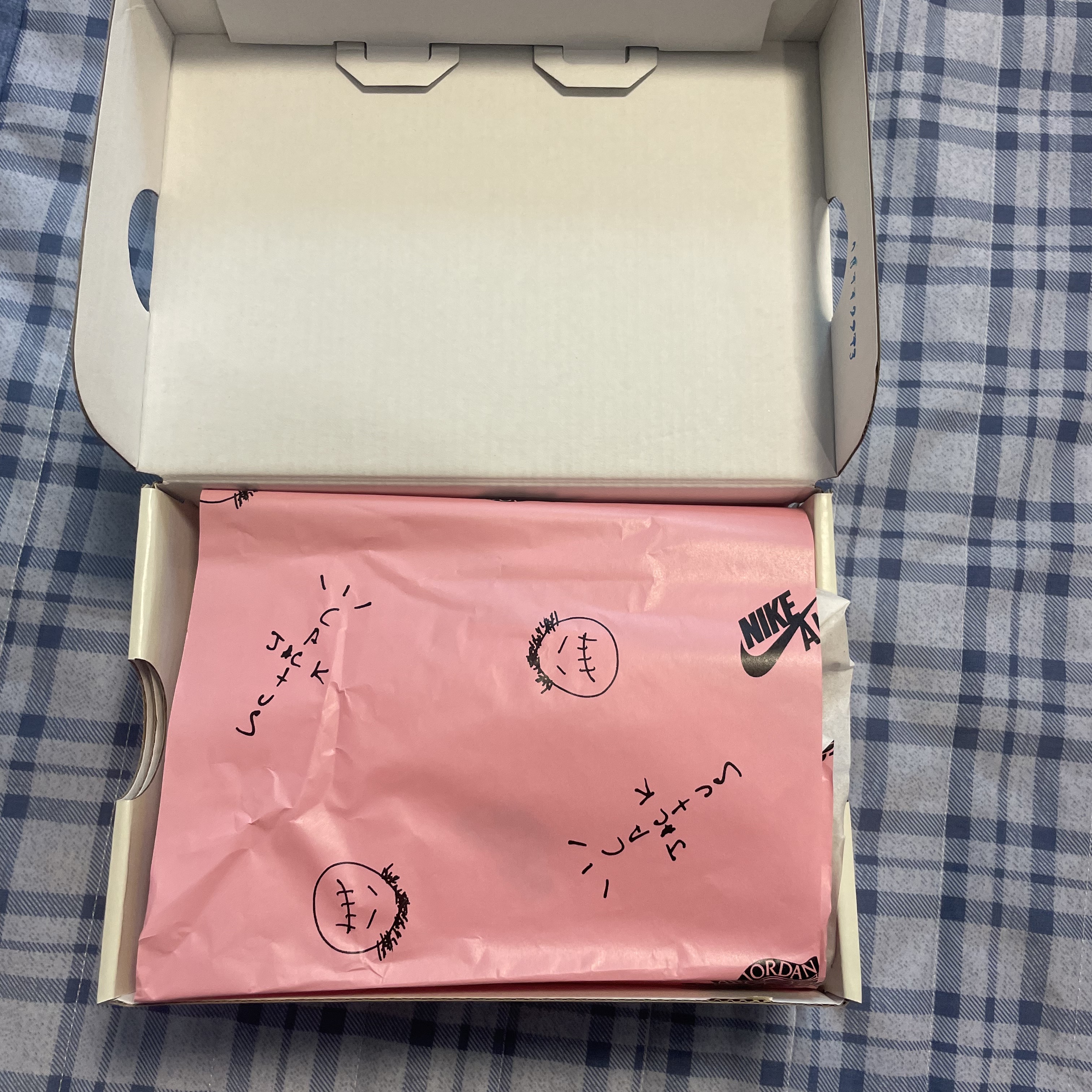 (TD) Jordan 1 x Travis Scott Retro Low OG SP Medium Olive 착용 스타일 - 2