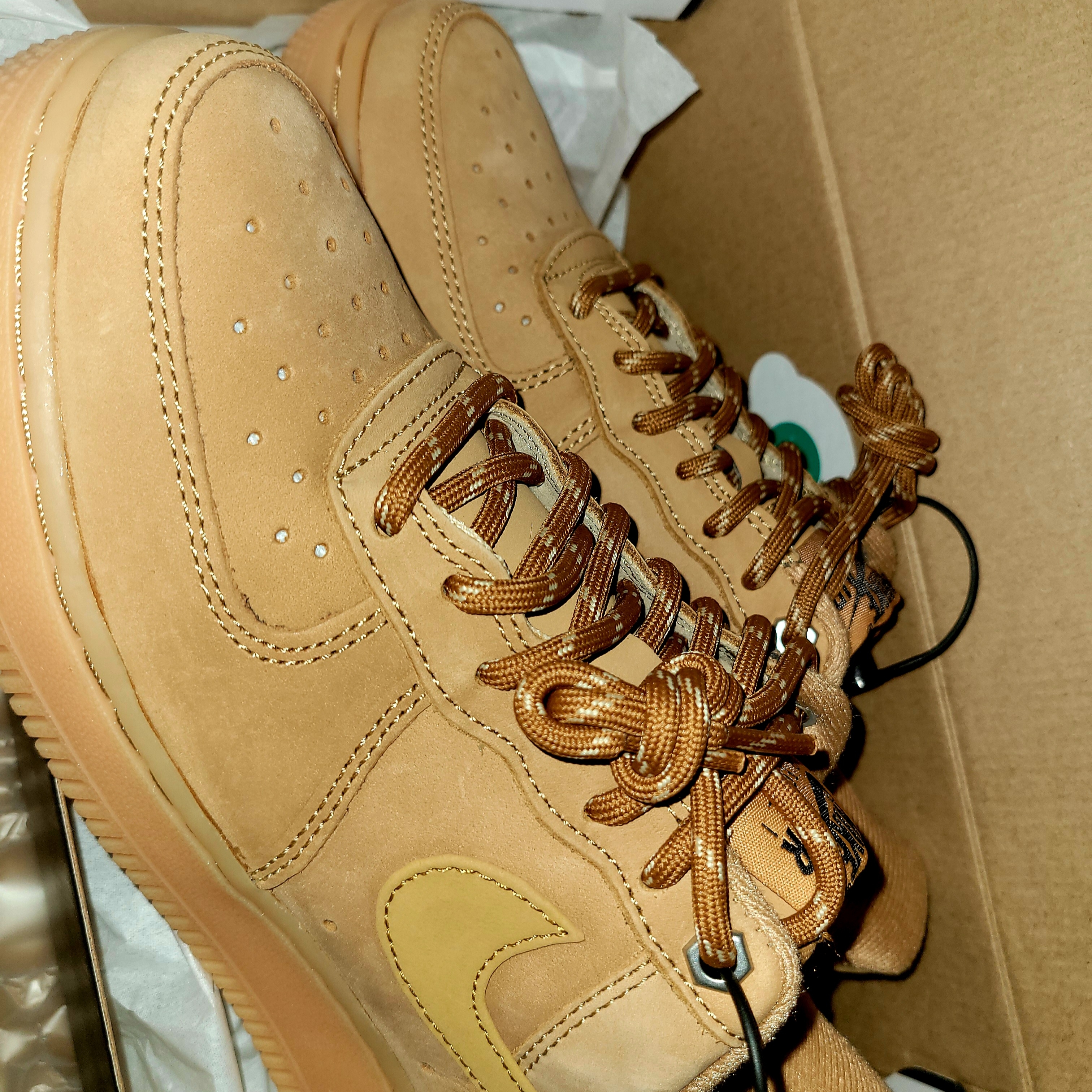 Nike Air Force 1 '07 WB Flax 착용 스타일