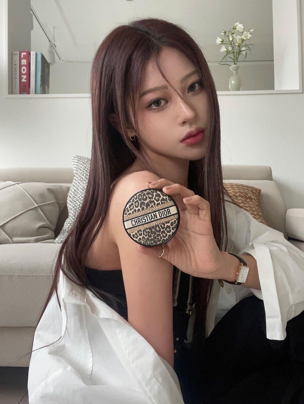 Dior Mitzah Limited Edition Forever Couture Perfect Cushion 0N Neutral Glow Finish 착용 스타일