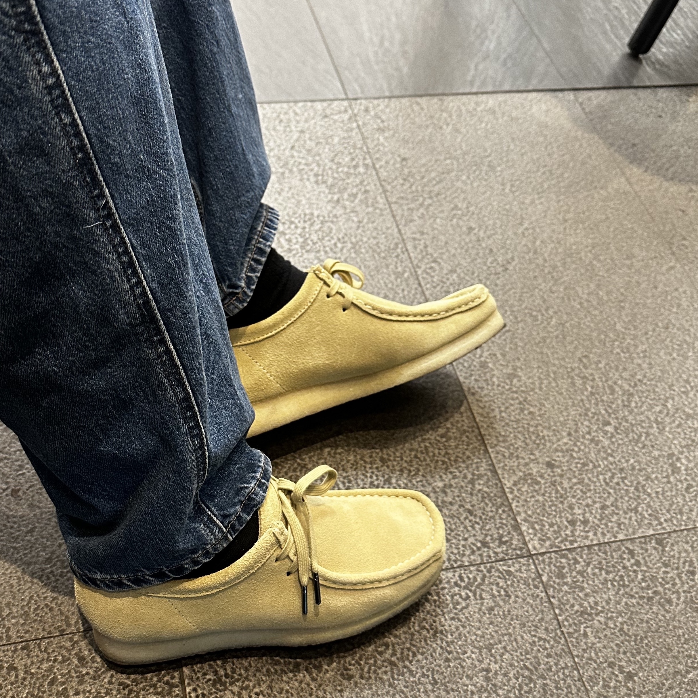 Clarks Wallabee Maple Suede 착용 스타일