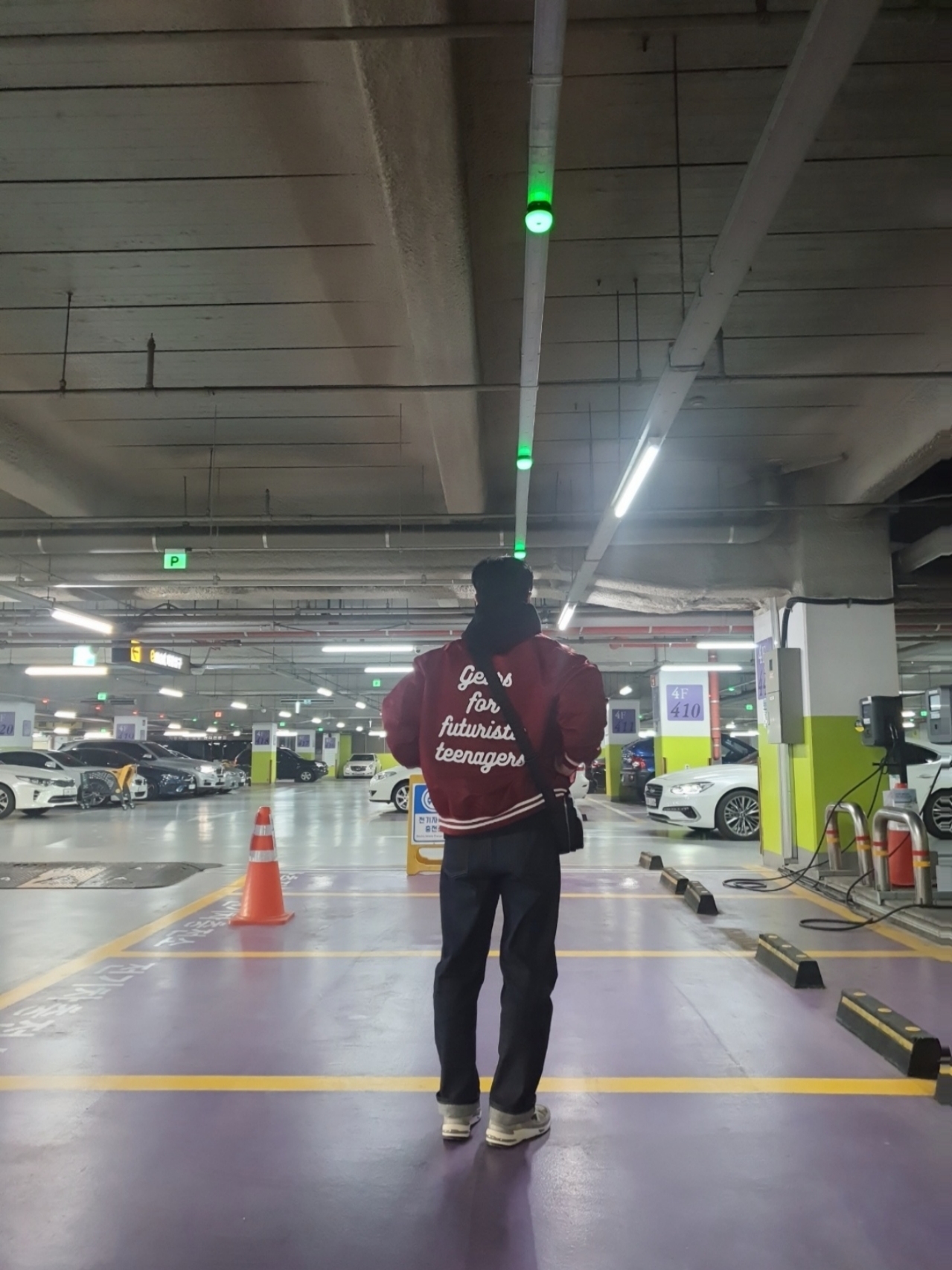 Human Made x A$AP Rocky Human Testing Pizza Hoodie Black, Human Made Nylon Stadium Jacket Burgundy 착용 스타일