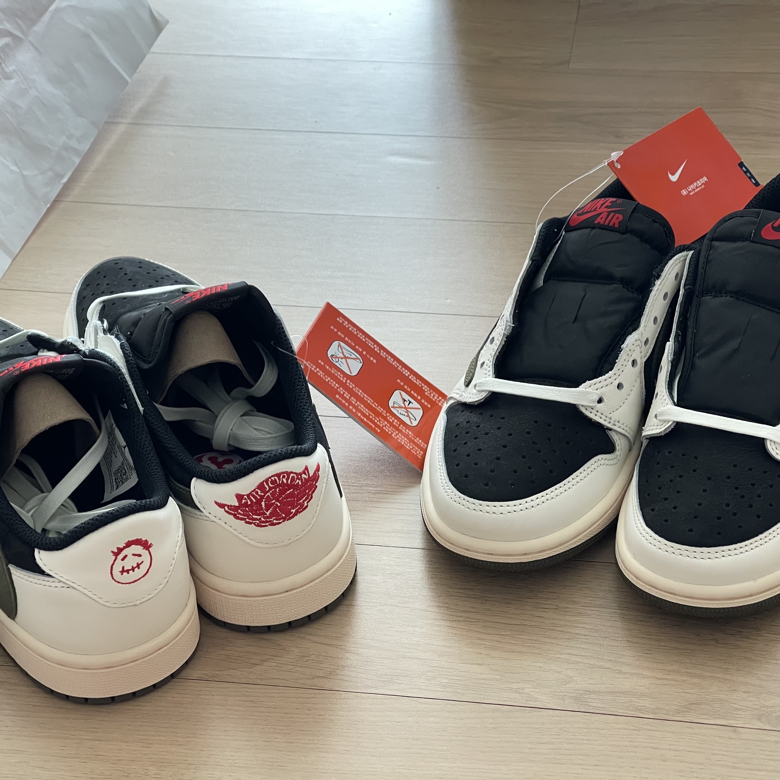 (W) Jordan 1 x Travis Scott Retro Low OG SP Medium Olive 착용 스타일 - 1