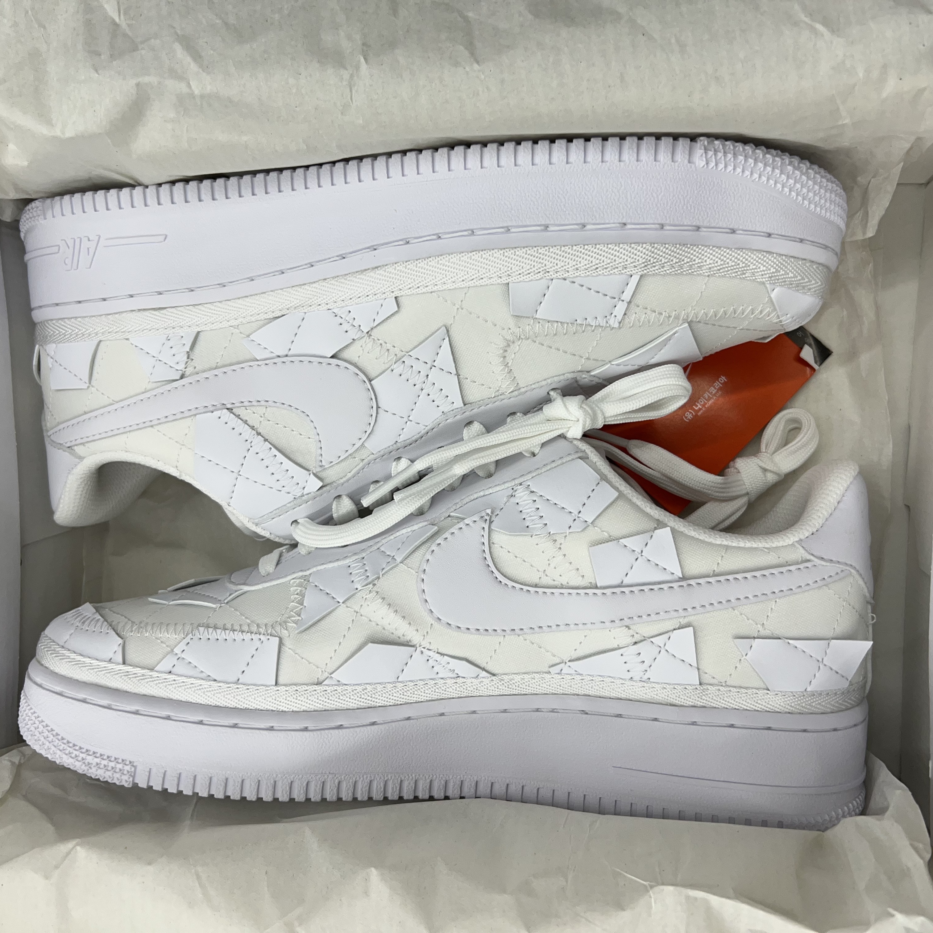 Nike x Billie Eilish Air Force 1 Low SP Triple White 착용 스타일