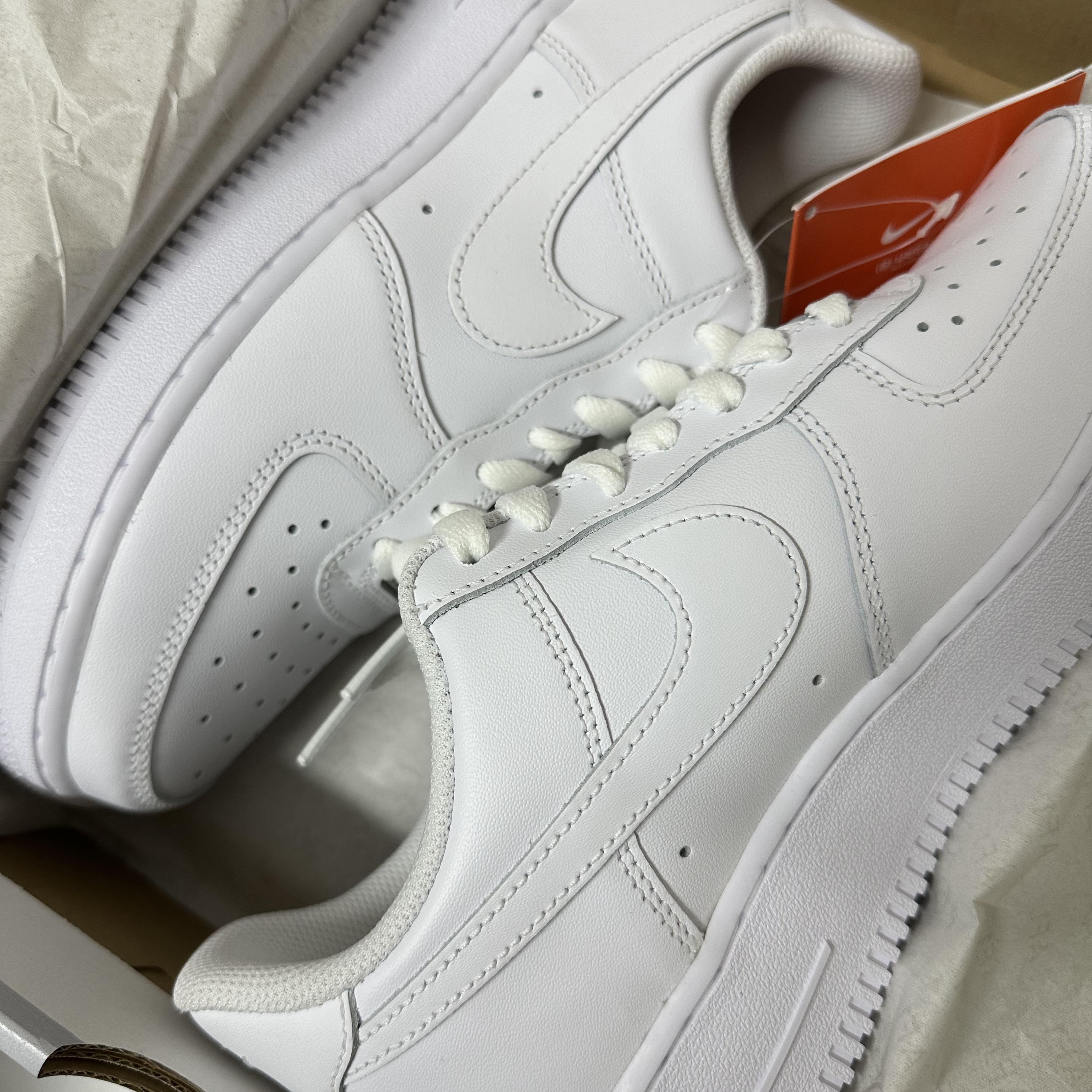 Nike Air Force 1 '07 Low White 착용 스타일