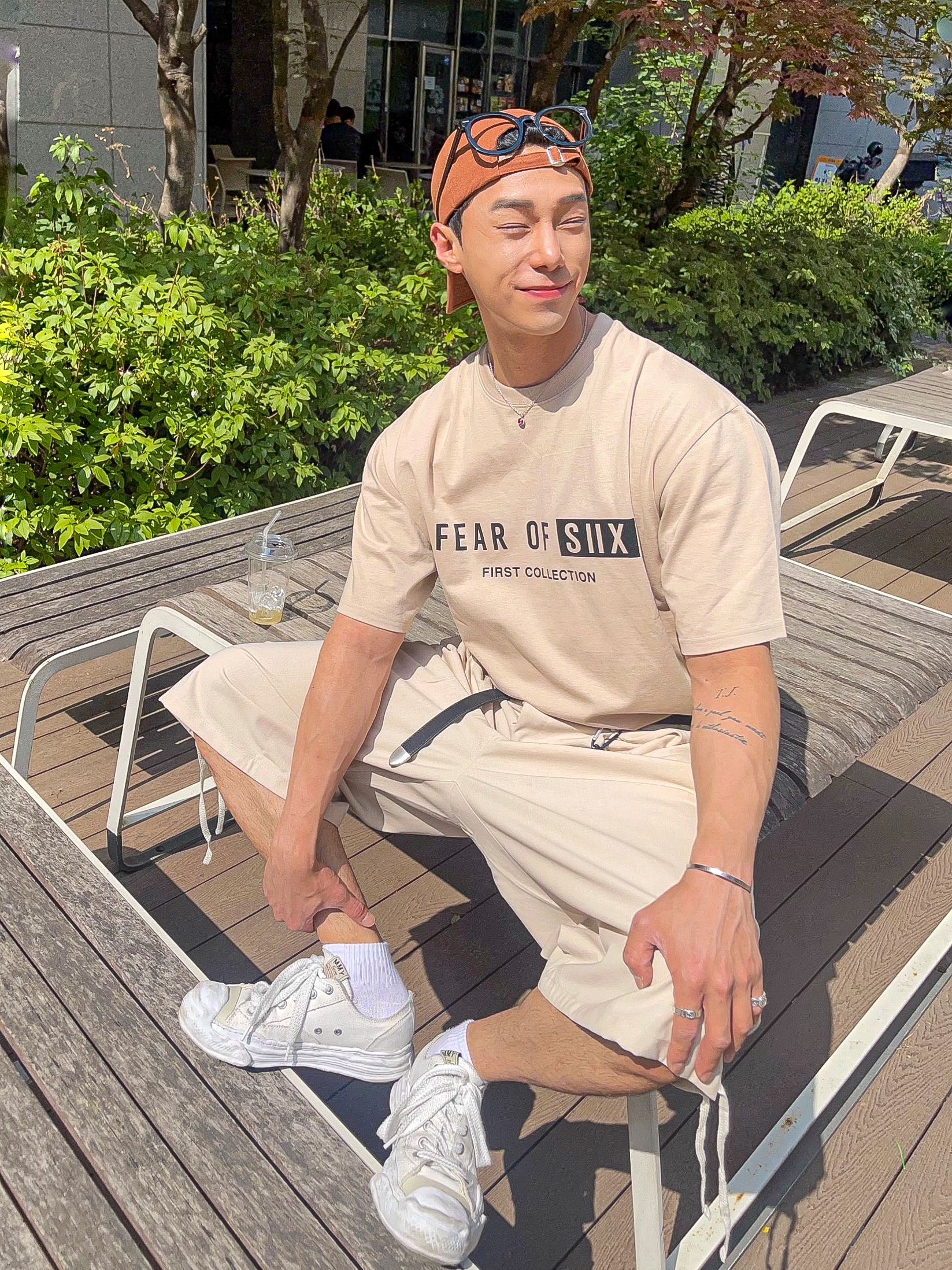 Maison Mihara Yasuhiro Hank OG Sole OH Canvas Low-top Sneakers White 착용 스타일 - 1