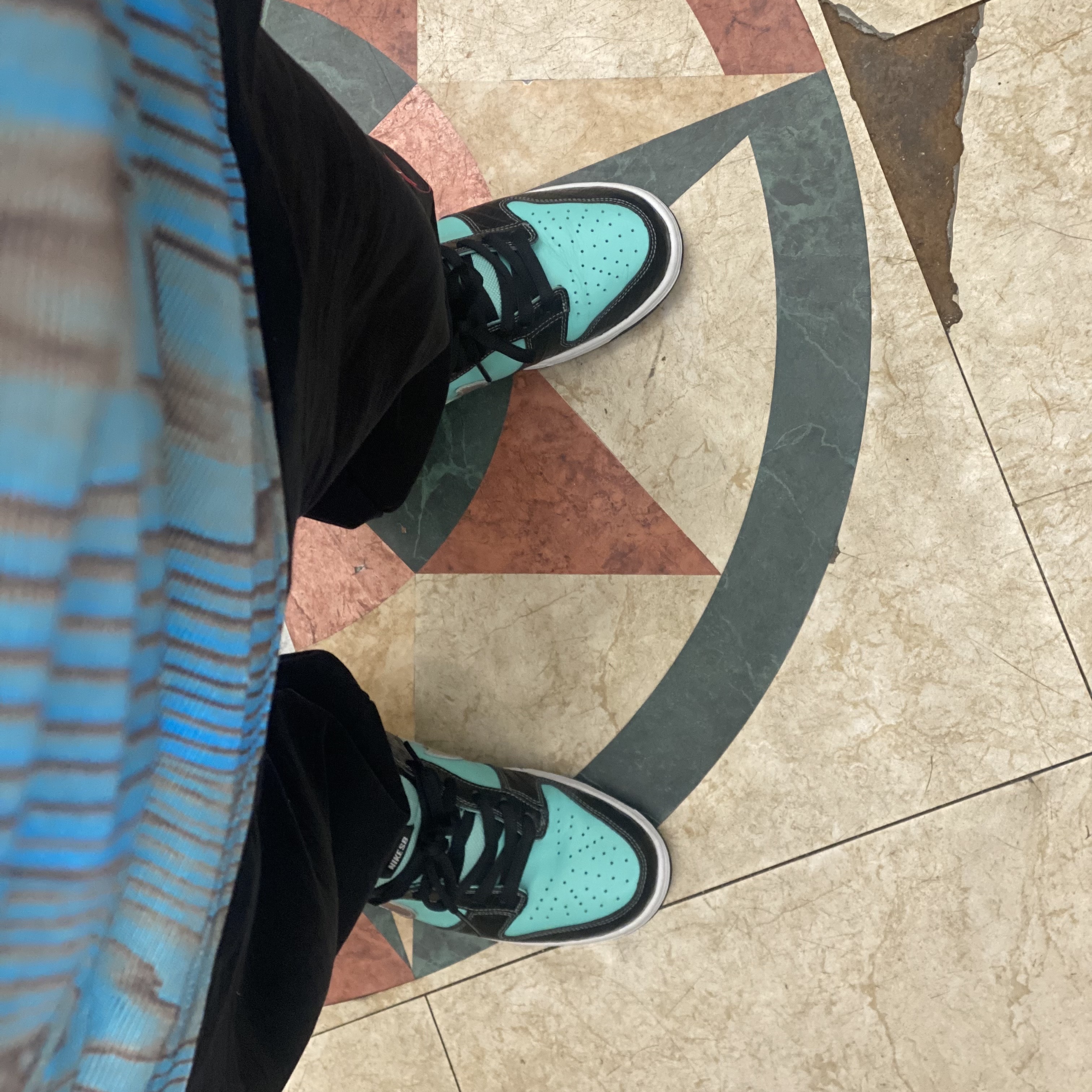 Nike x Diamond Supply Co. SB Dunk Low Tiffany, Nike x Off-White NRG Jersey Imperial Blue - Asia 착용 스타일