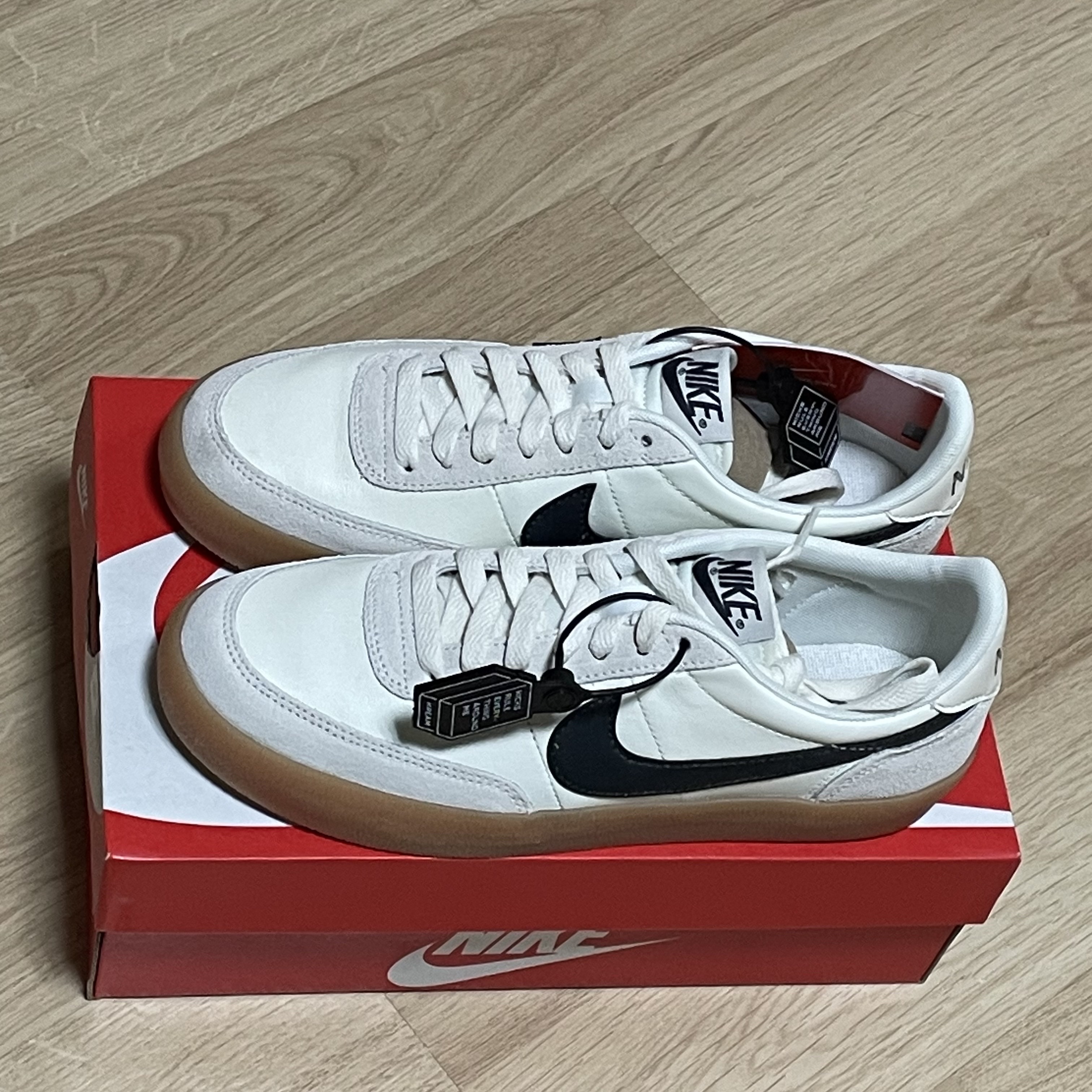 Nike Killshot 2 Leather Sail Oil Grey Gum 착용 스타일 - 1