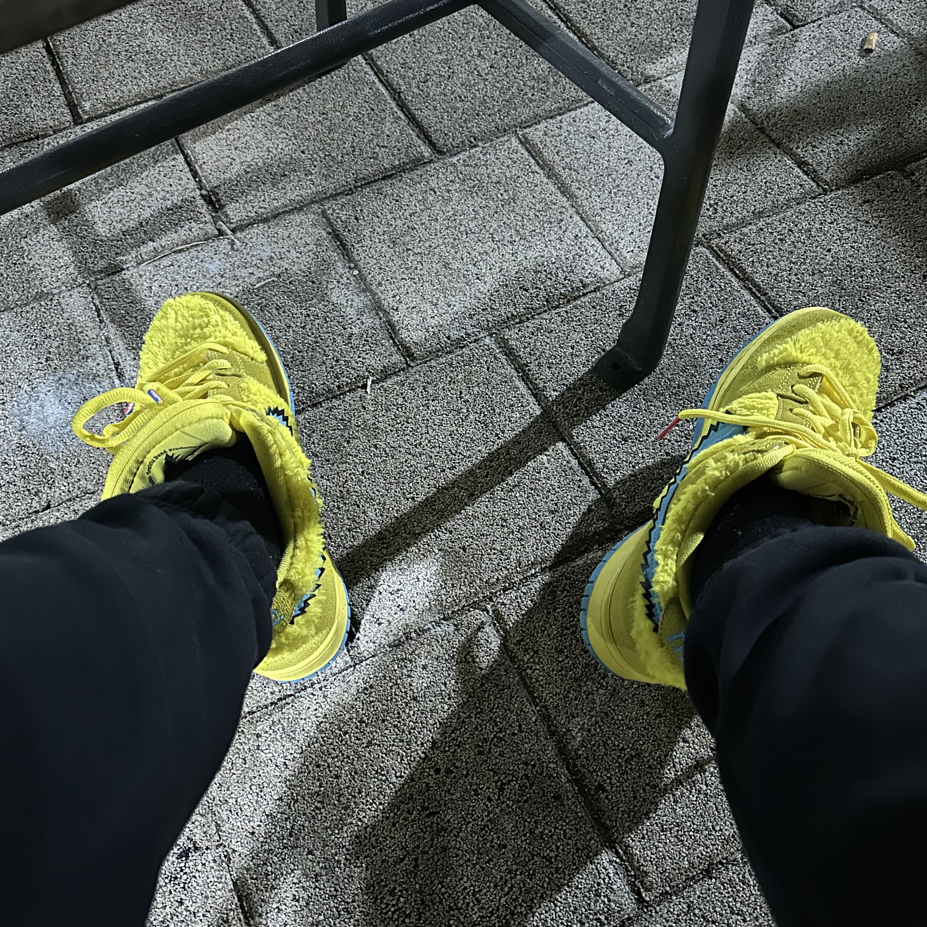 Nike x Grateful Dead SB Dunk Low Yellow Bear 착용 스타일