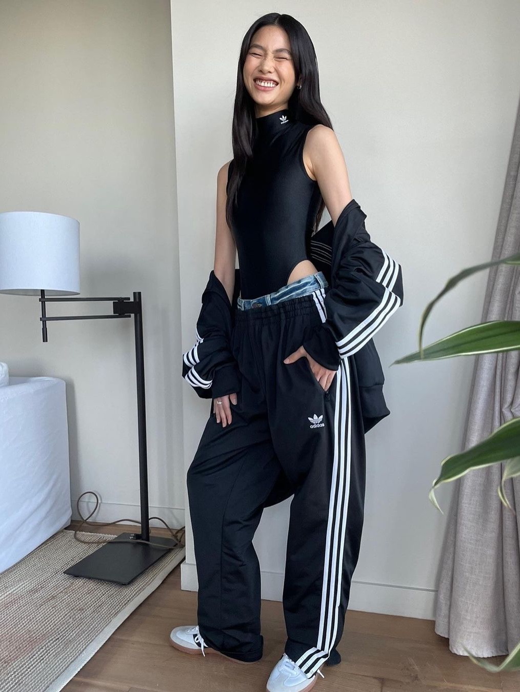 Adidas Samba Vegan White Black 착용 스타일