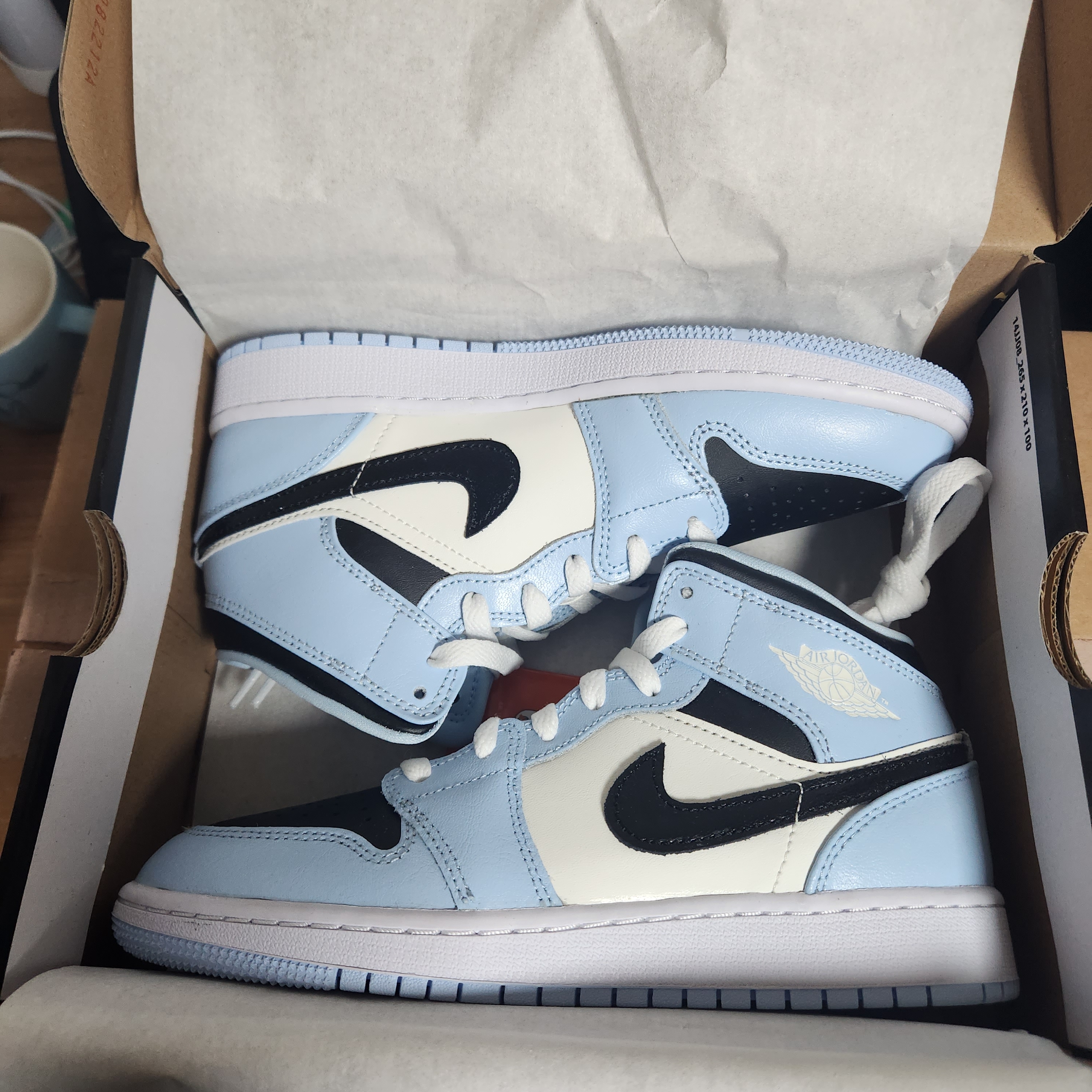 (GS) Jordan 1 Mid Ice Blue Black 착용 스타일 - 1