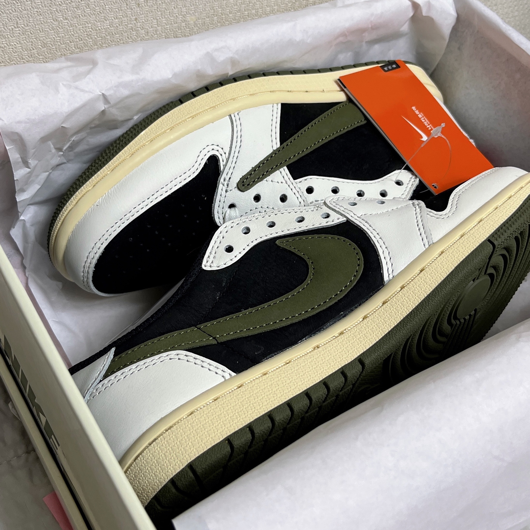 (W) Jordan 1 x Travis Scott Retro Low OG SP Medium Olive 착용 스타일
