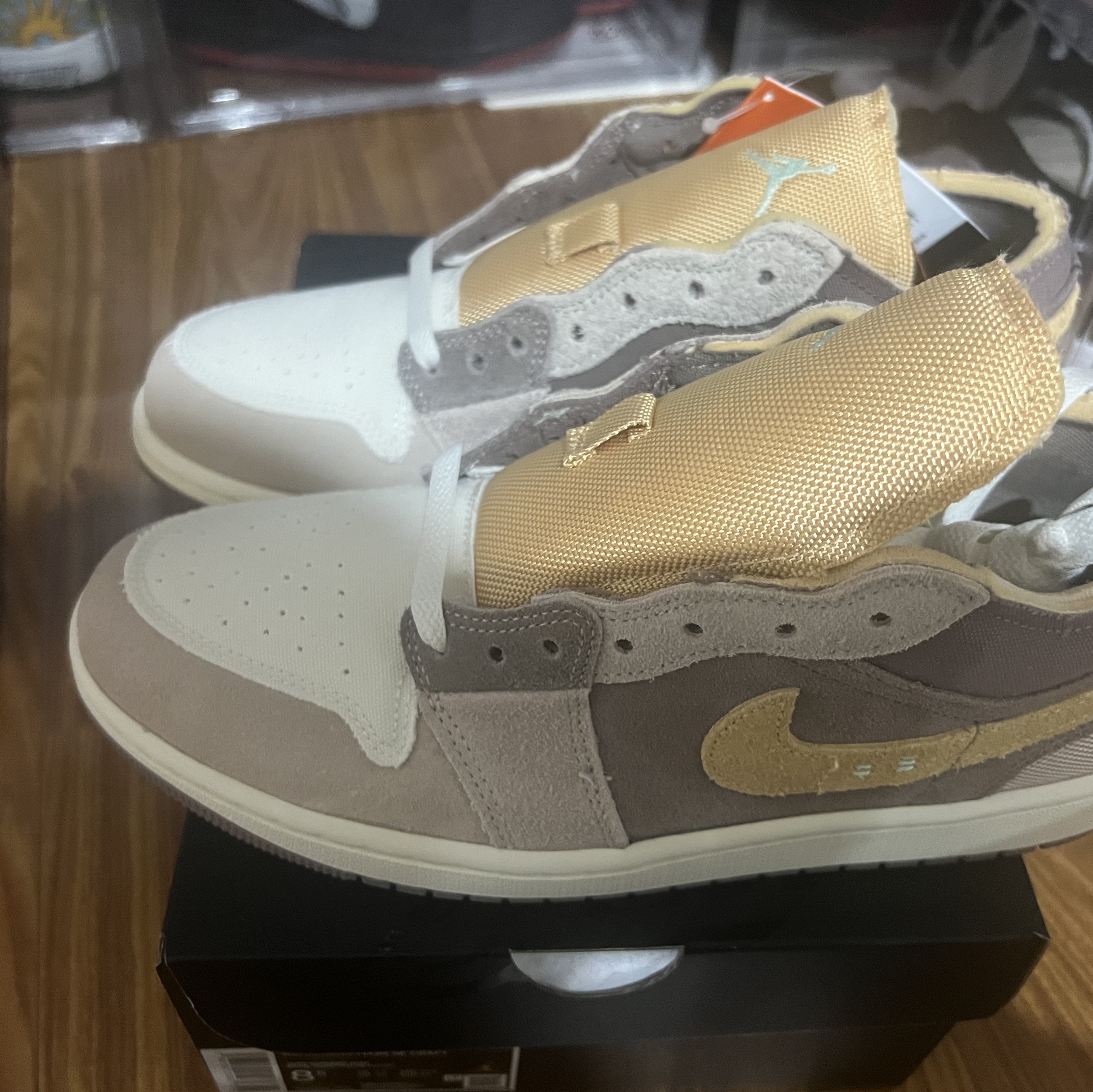 Jordan 1 Low SE Craft Taupe Haze 착용 스타일 - 2