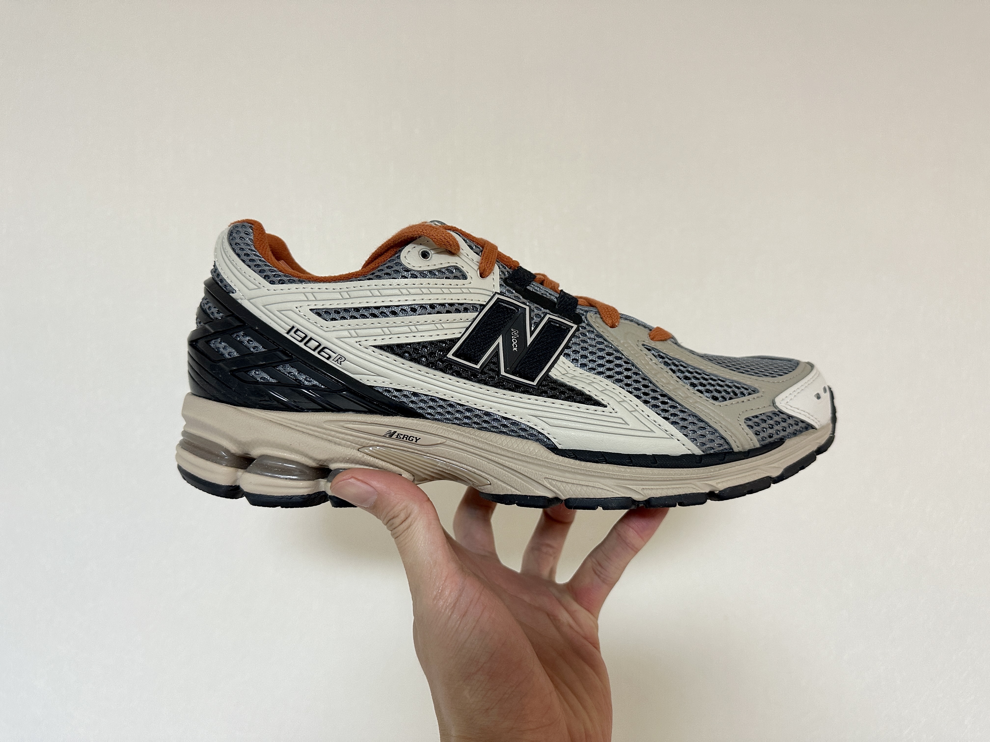 New Balance 1906R Blacktop Mindful Grey - Size? Exclusive 착용 스타일 - 1