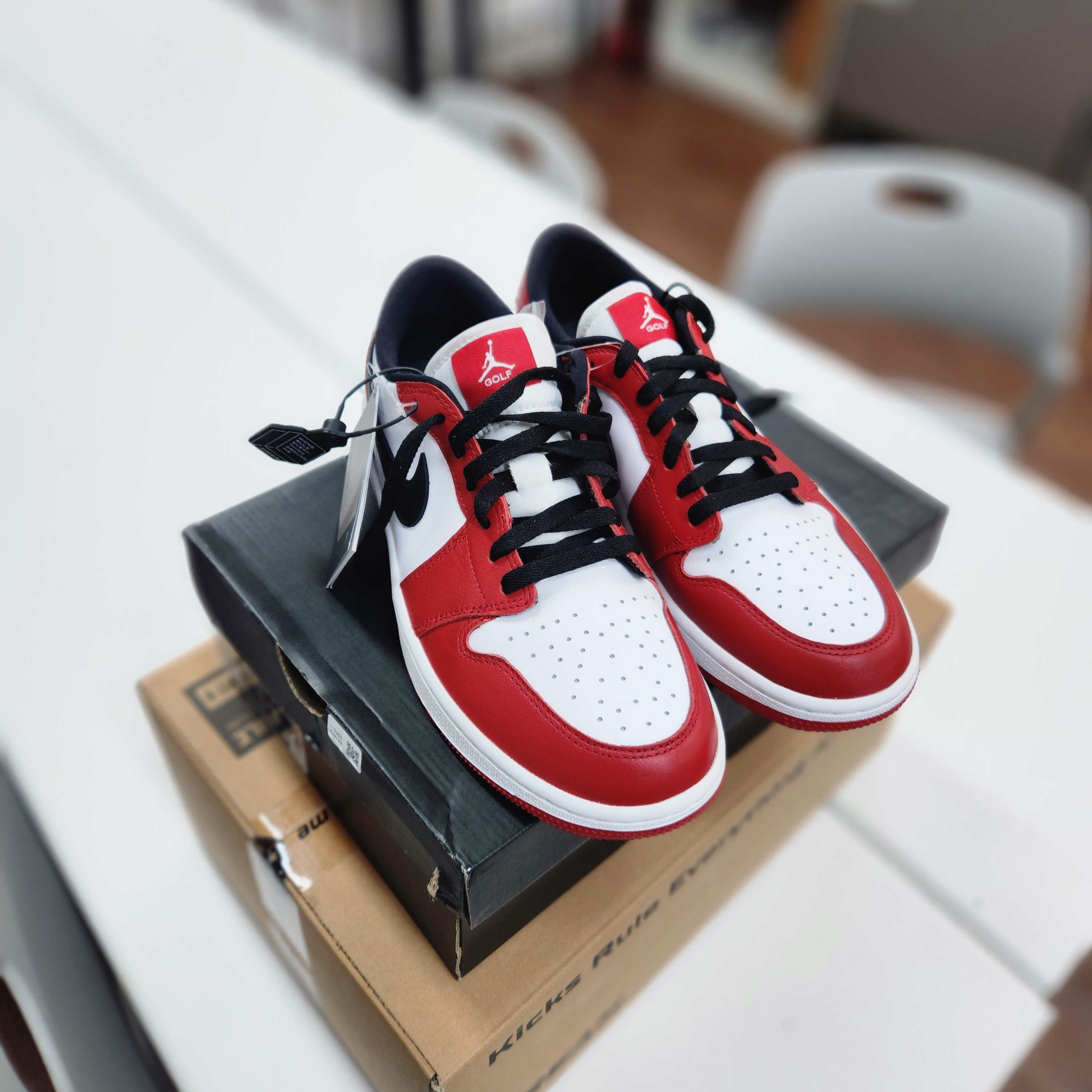 Jordan 1 Low Golf Chicago 착용 스타일 - 3