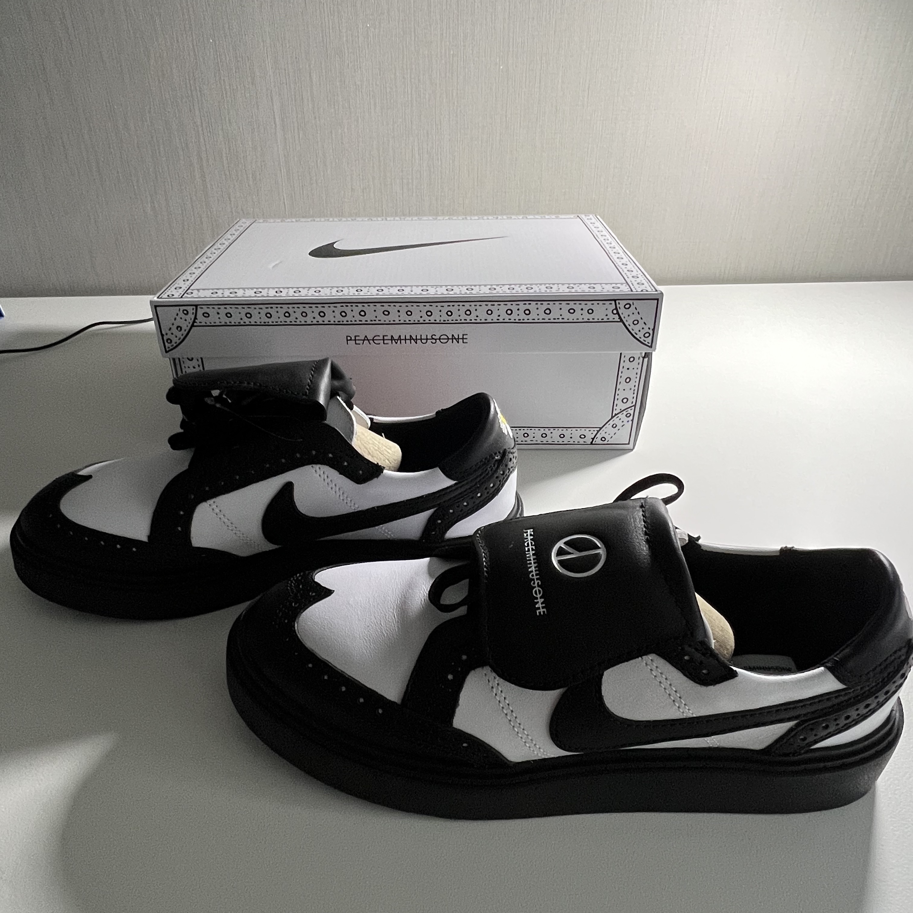 Nike x Peaceminusone Kwondo1 Black and White 착용 스타일