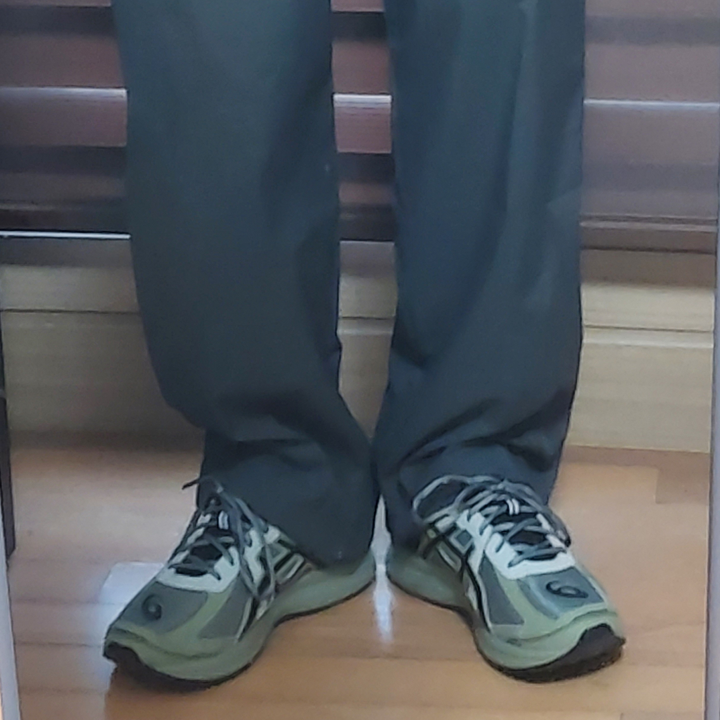 Asics Jog 100 S Sheet Rock - 2E Wide 착용 스타일