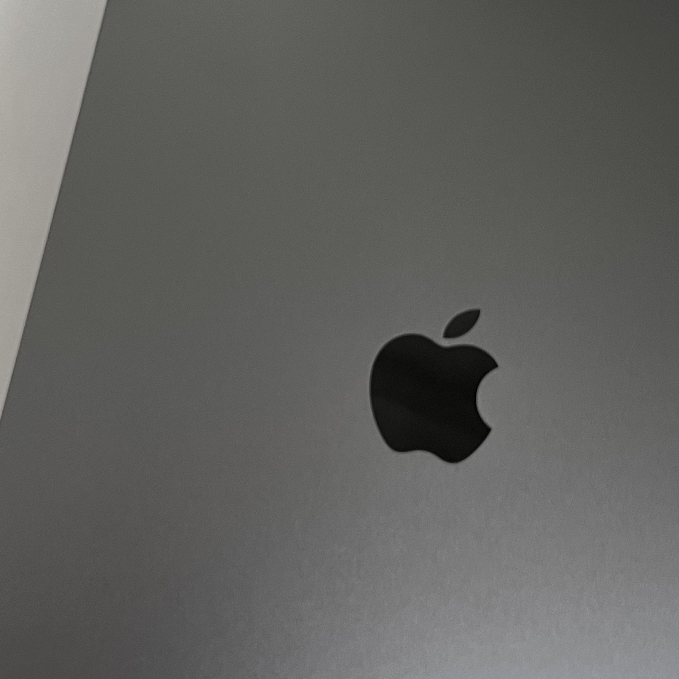 Apple iPad Air 5th Gen Wifi 64GB Space Gray (Korean Ver.) 착용 스타일