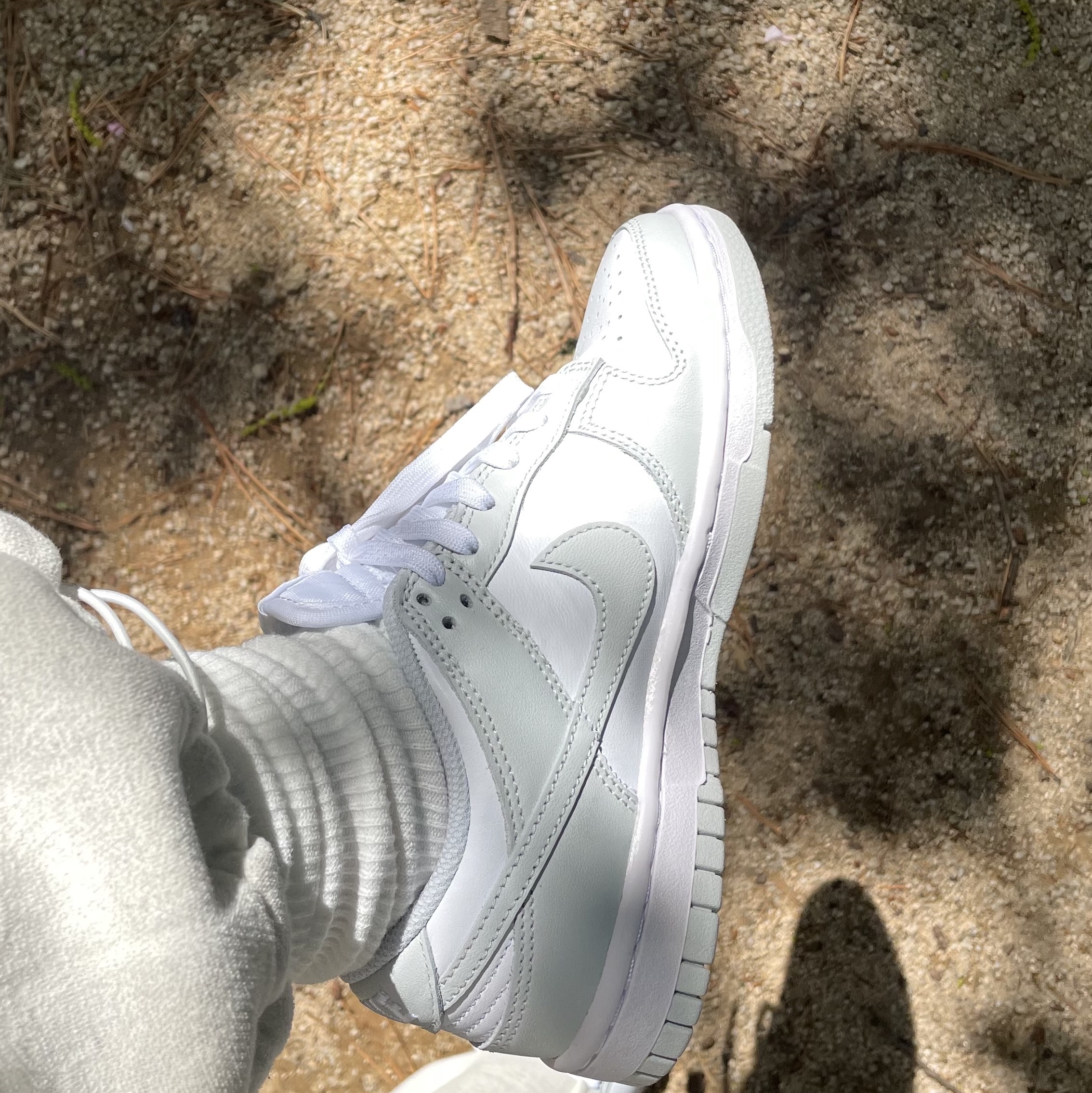 (W) Nike Dunk Low Photon Dust 착용 스타일